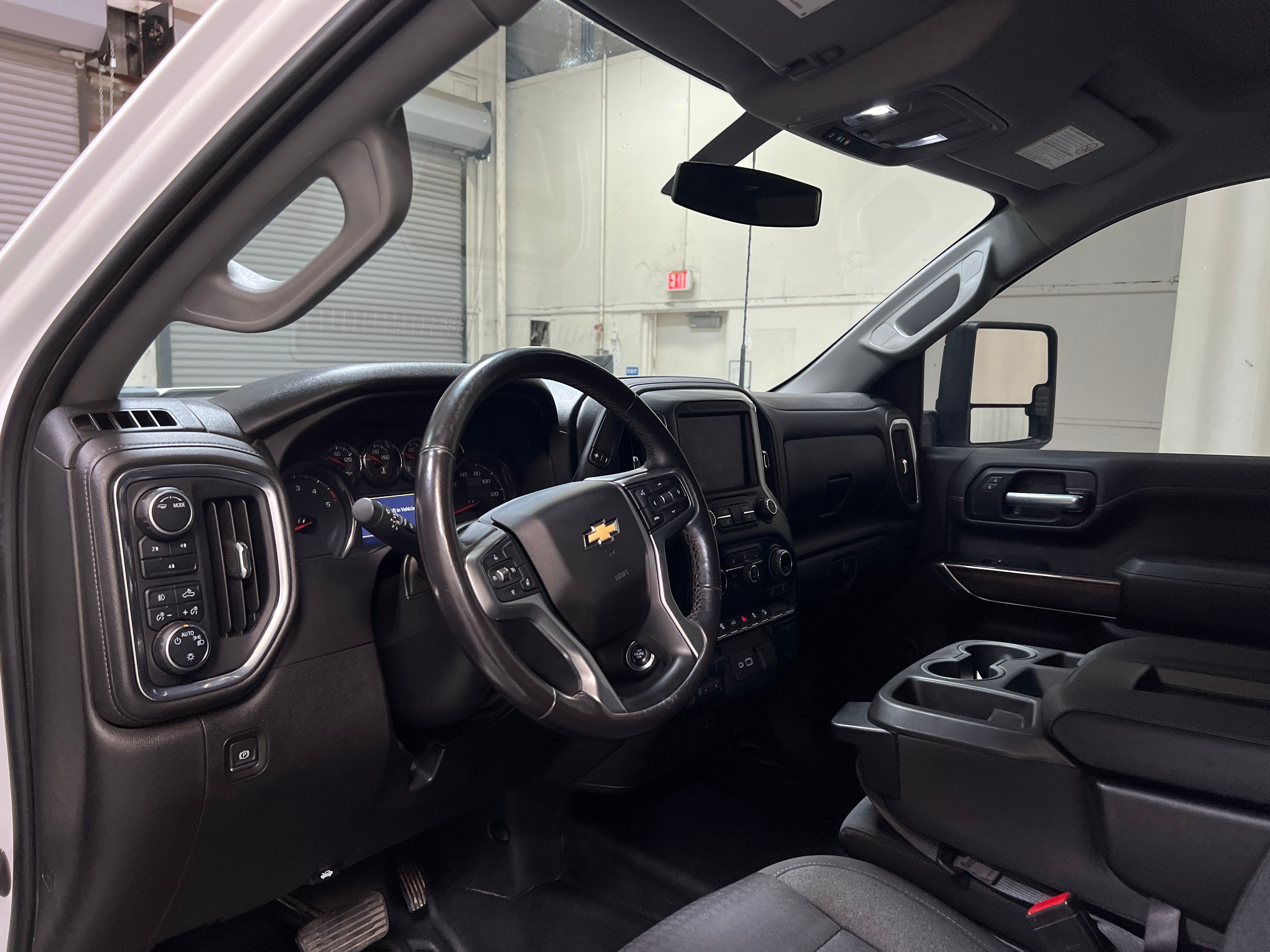 2023 Chevrolet Silverado 2500 LT 3