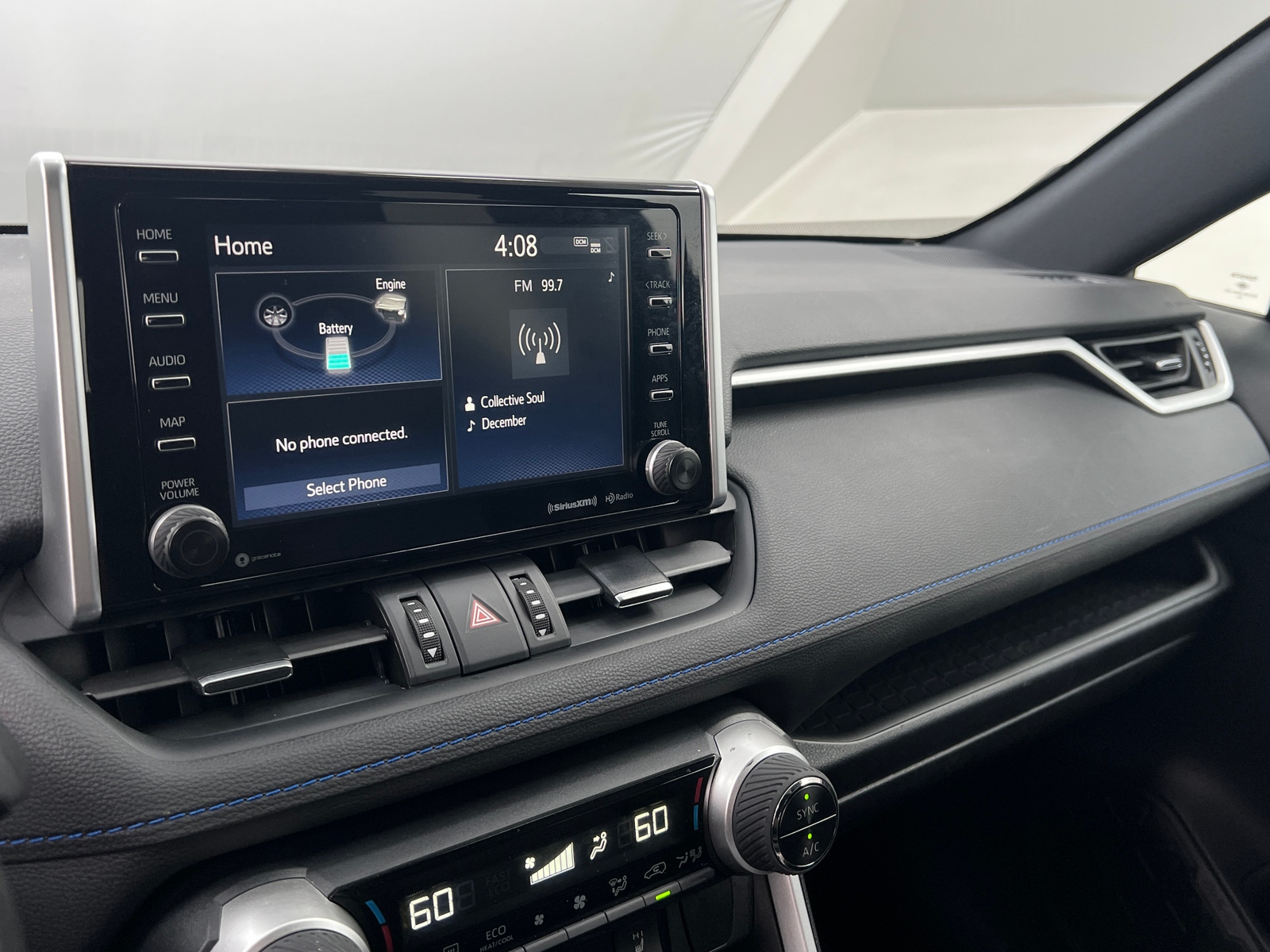 Thumbnail: 2020 Toyota RAV4 - 4