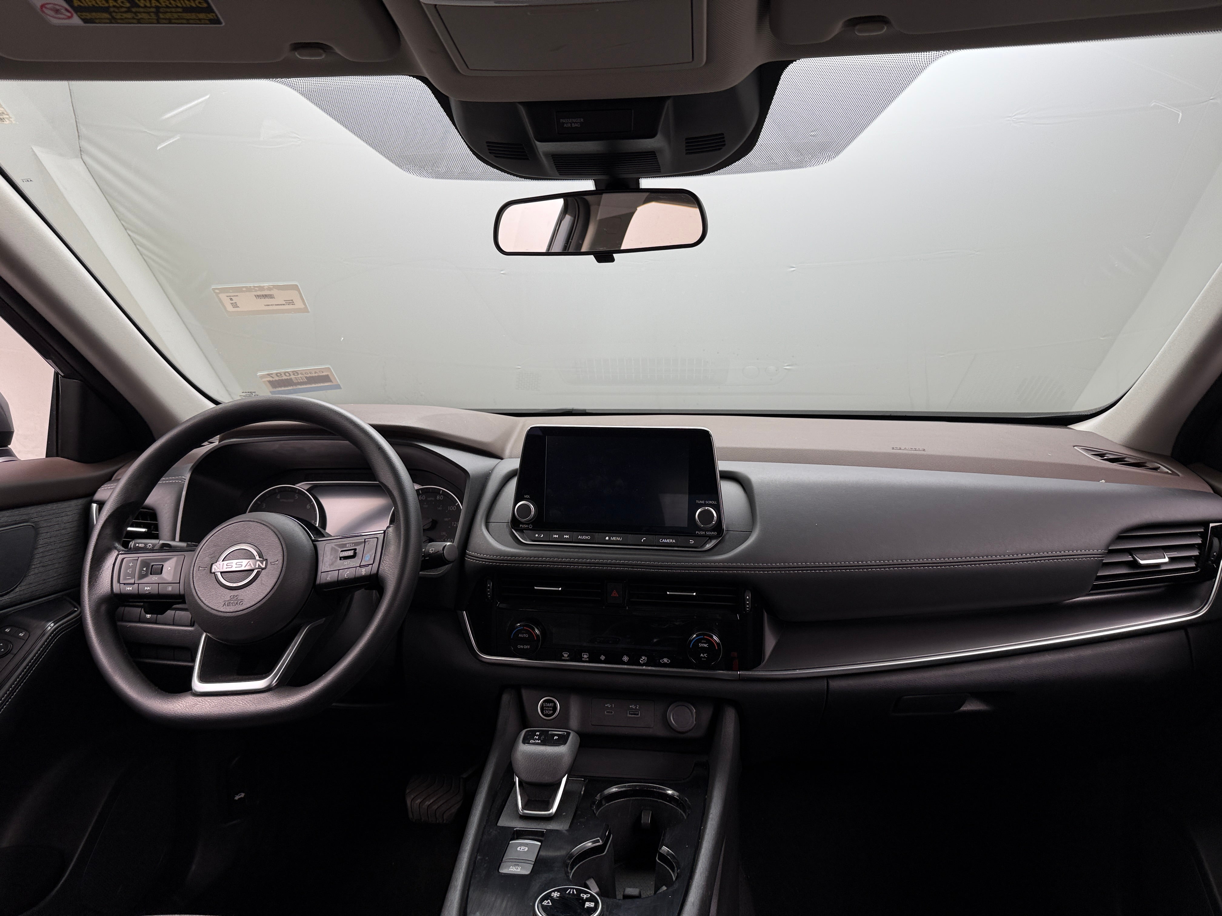 2022 Nissan Rogue SV 3