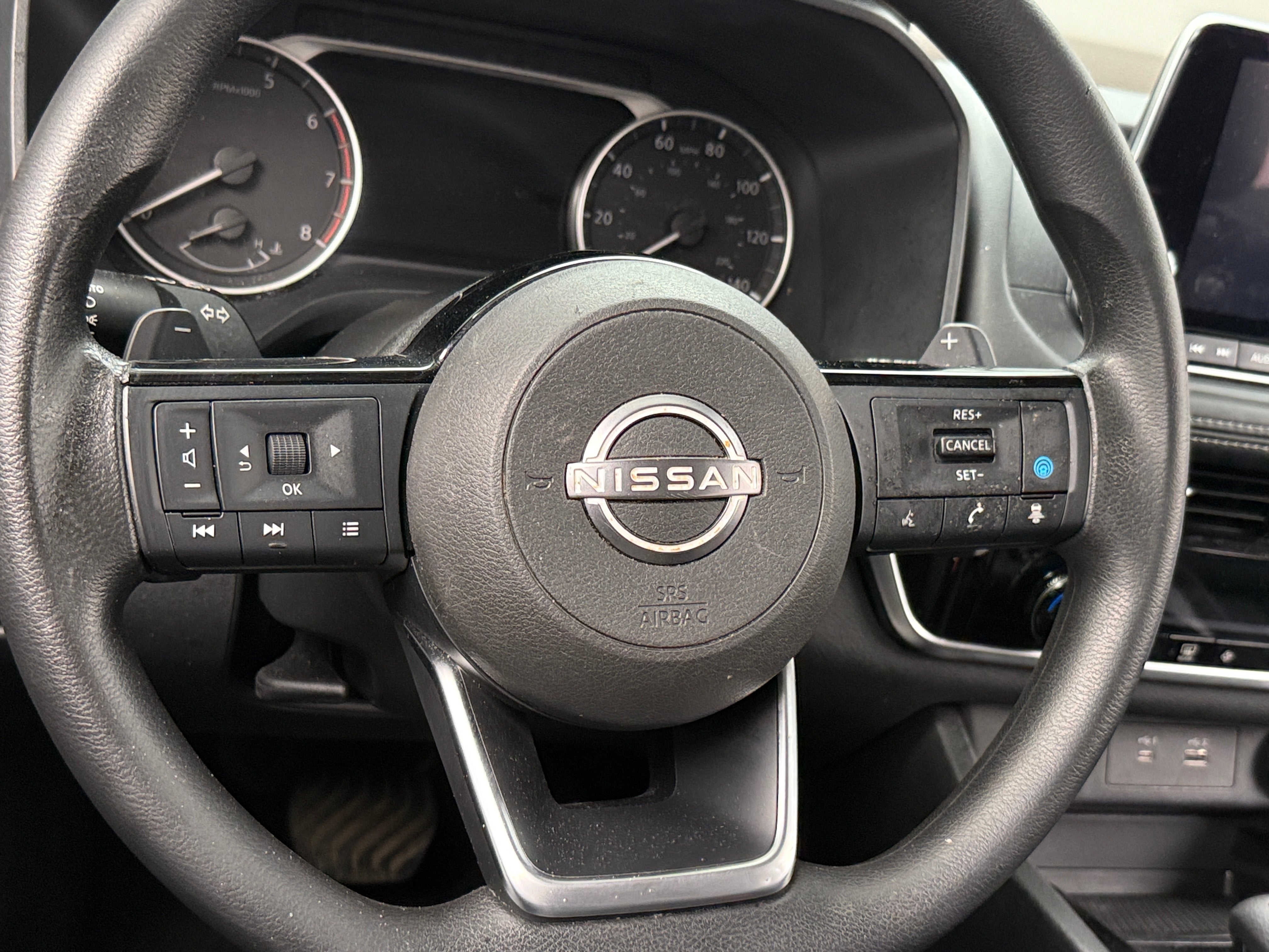 2022 Nissan Rogue SV 5