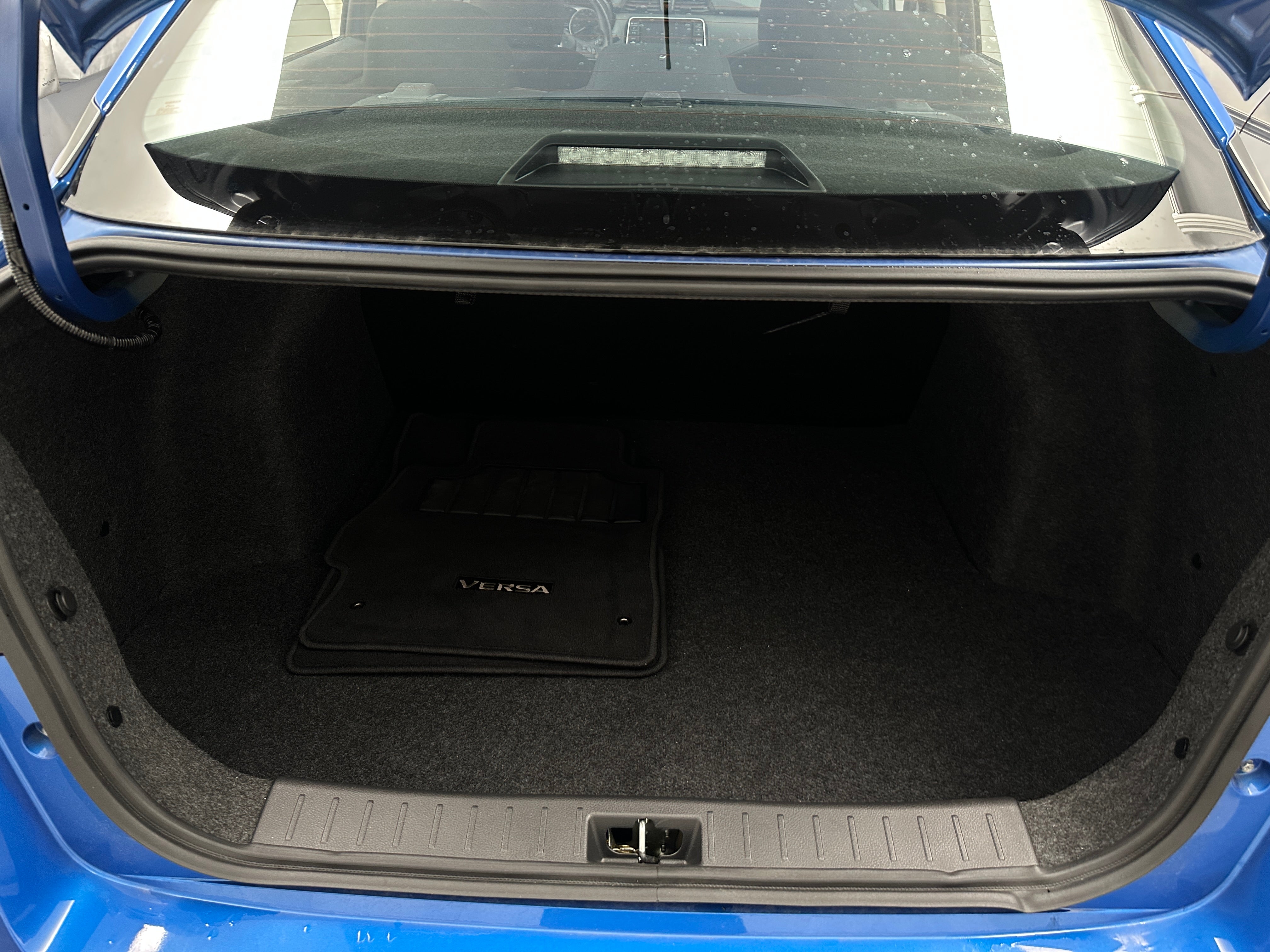 2023 Nissan Versa S 7
