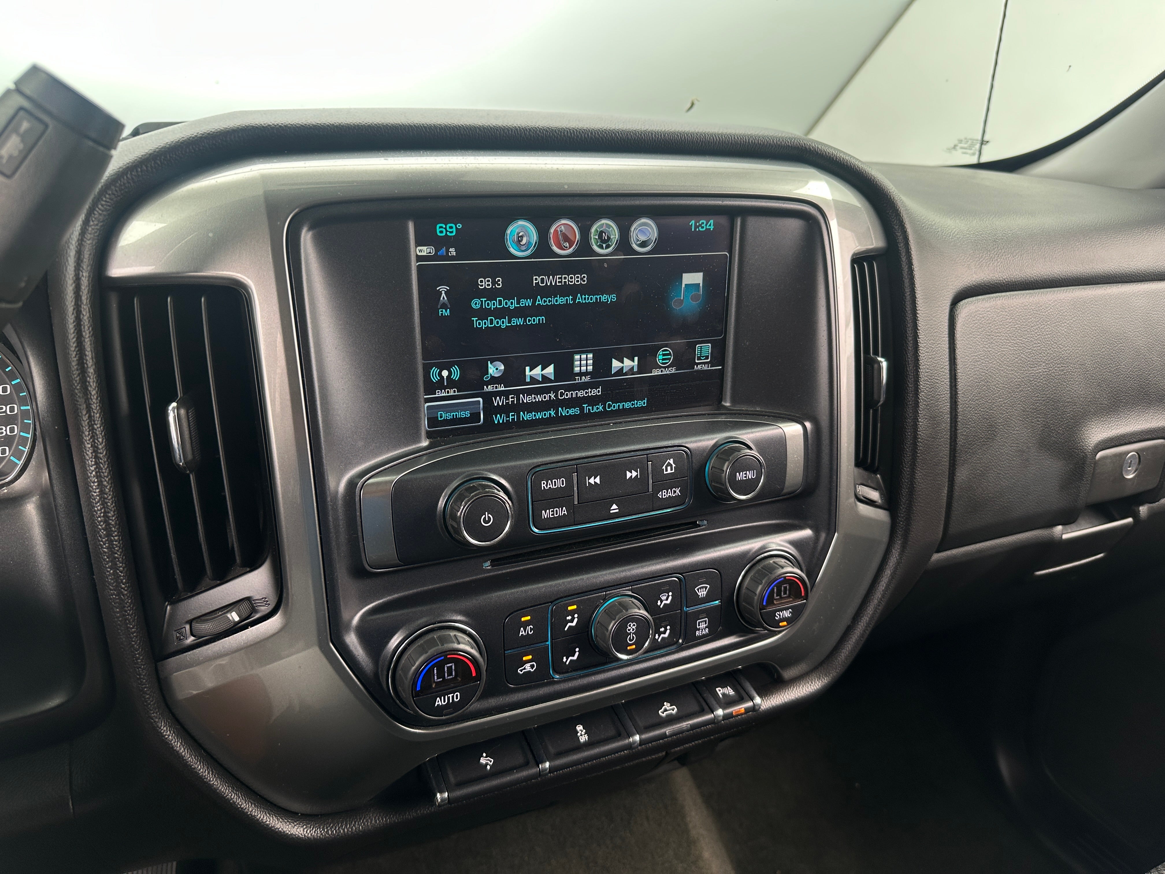 2017 Chevrolet Silverado 1500 LT 4