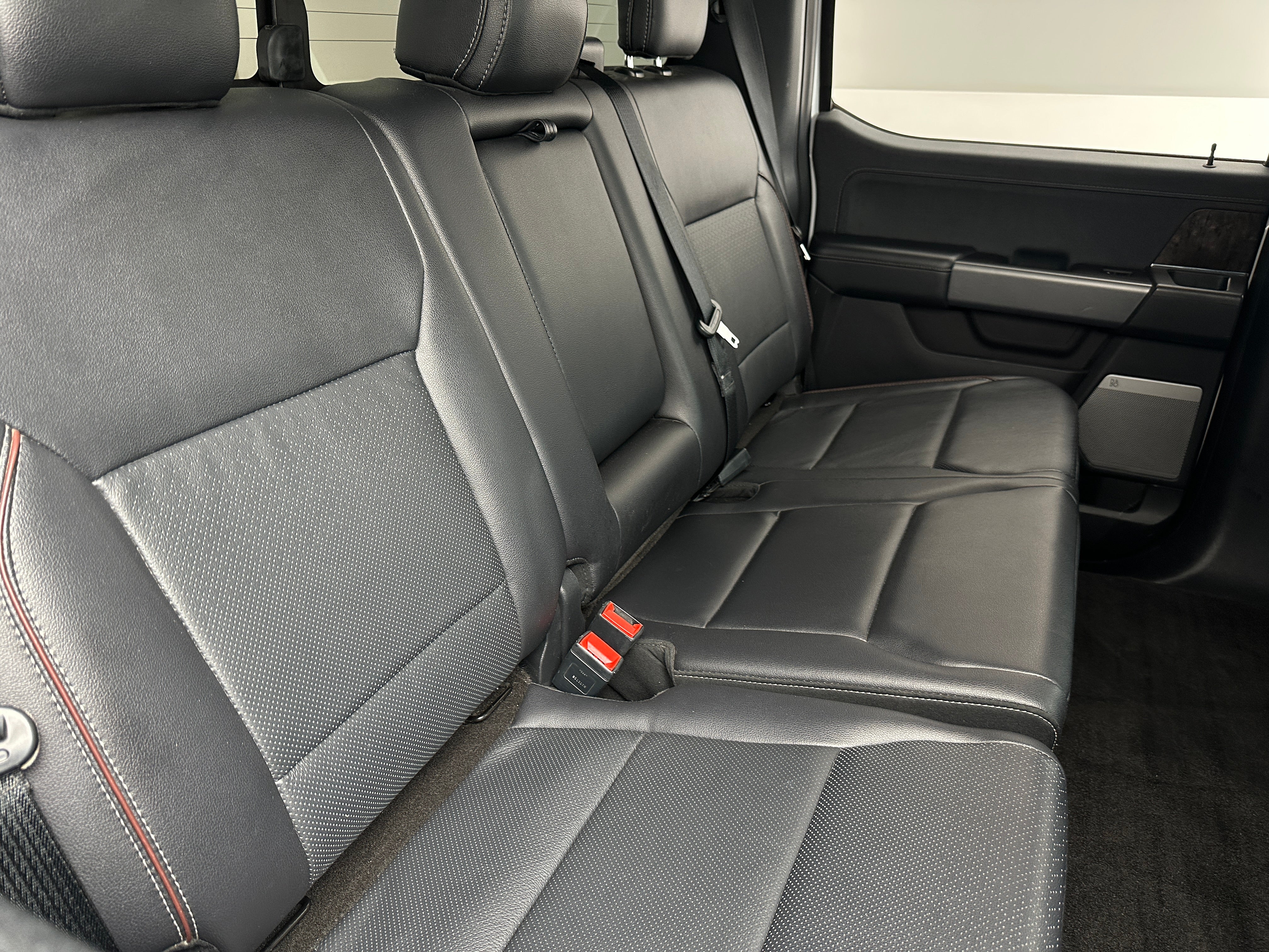 2022 Ford Econoline E-150 5