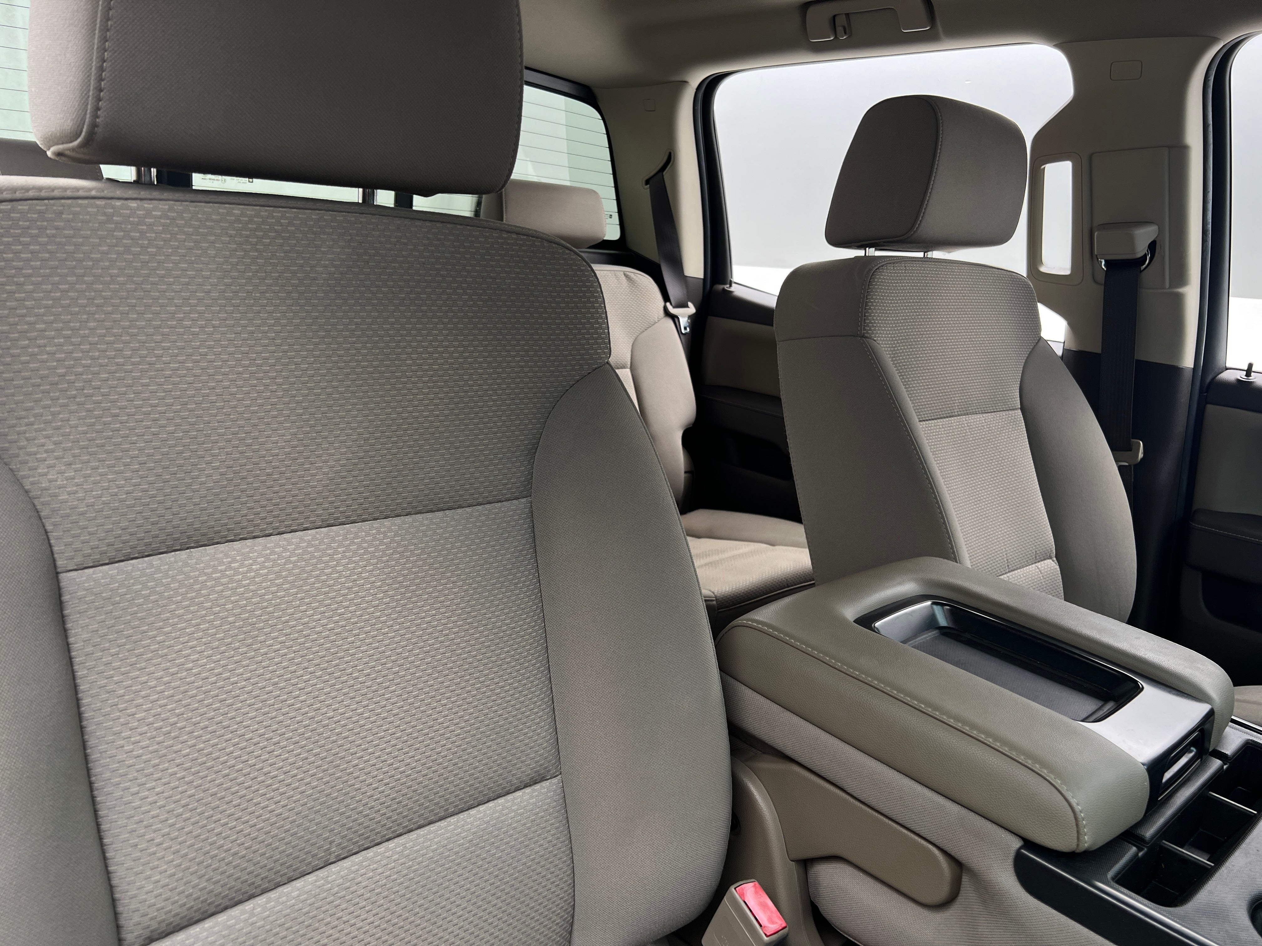 2017 GMC Sierra 1500 SLE 2