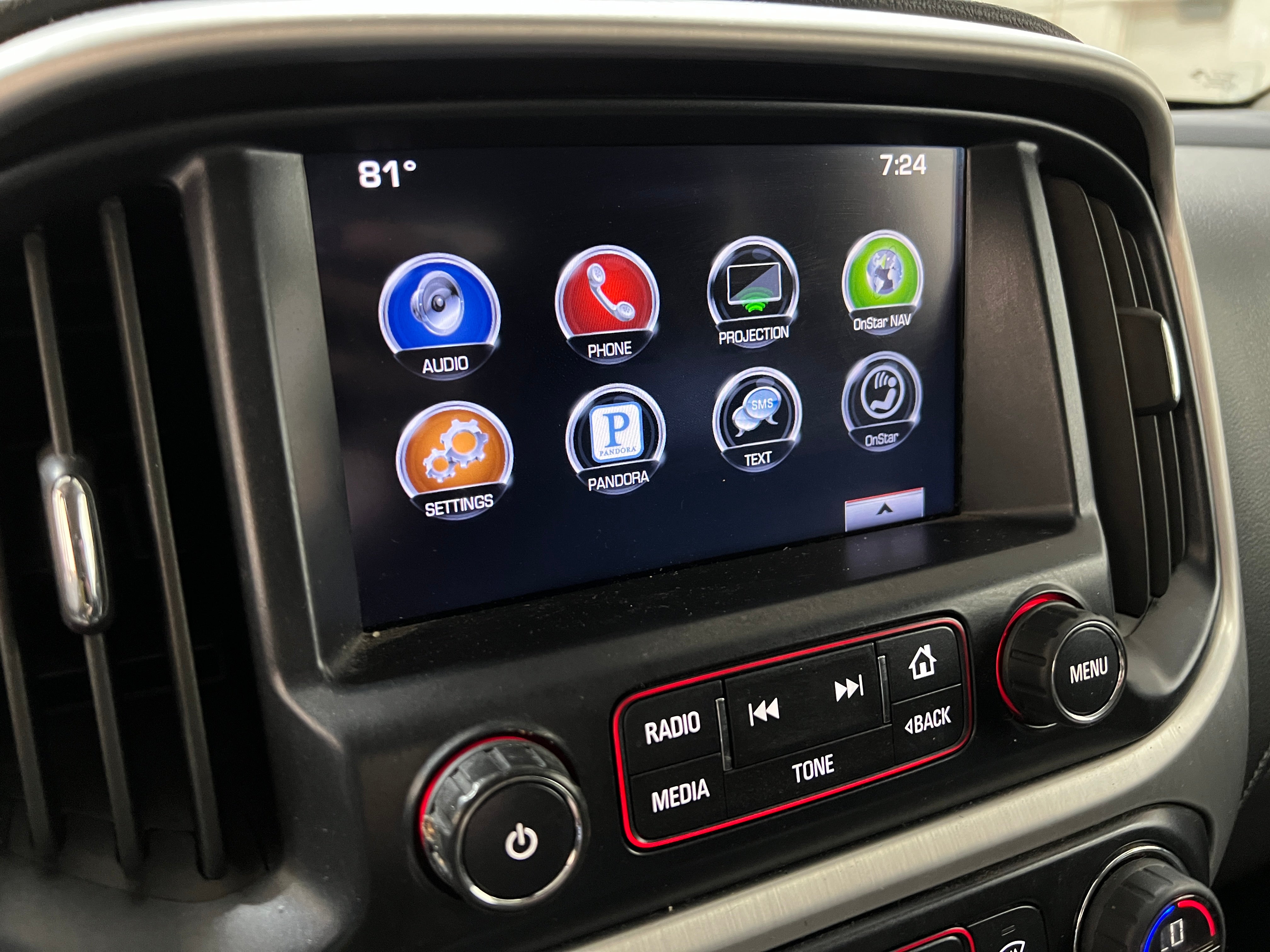 Thumbnail: 2016 GMC Canyon - 3