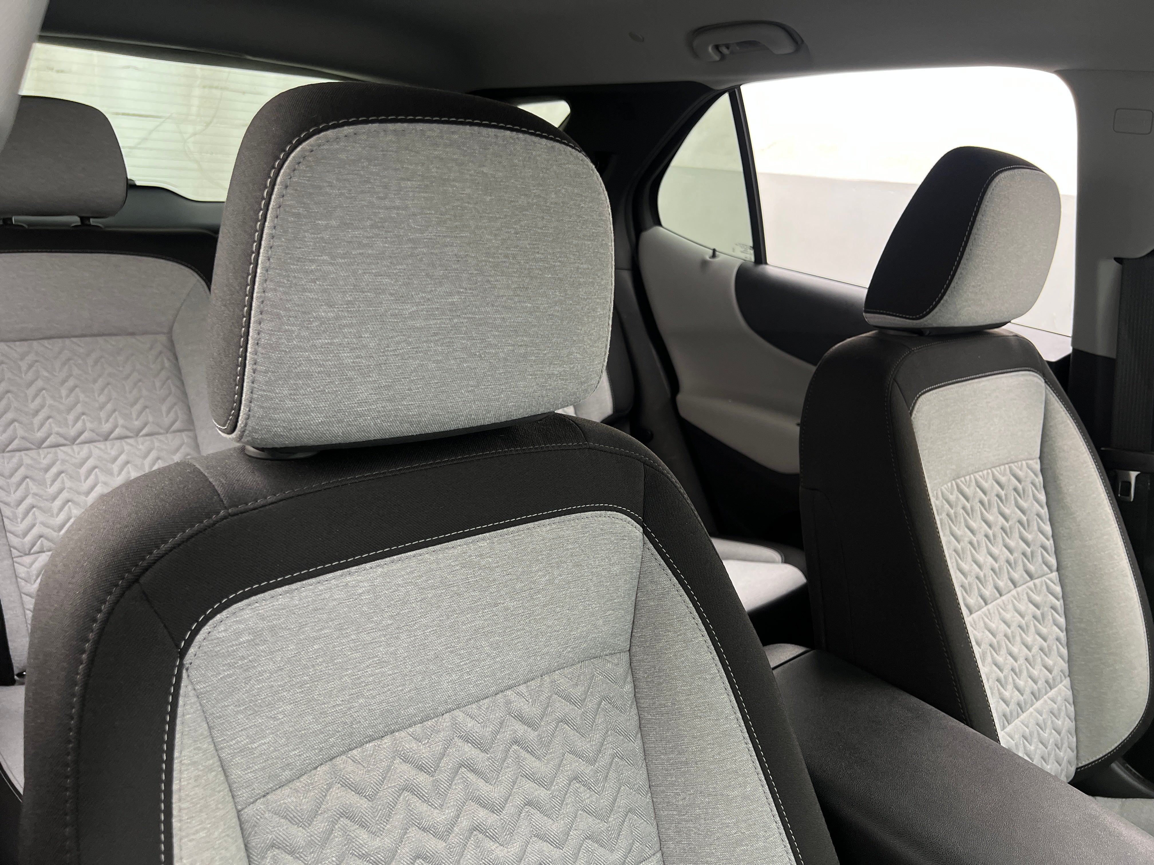 2022 Chevrolet Equinox LS 2