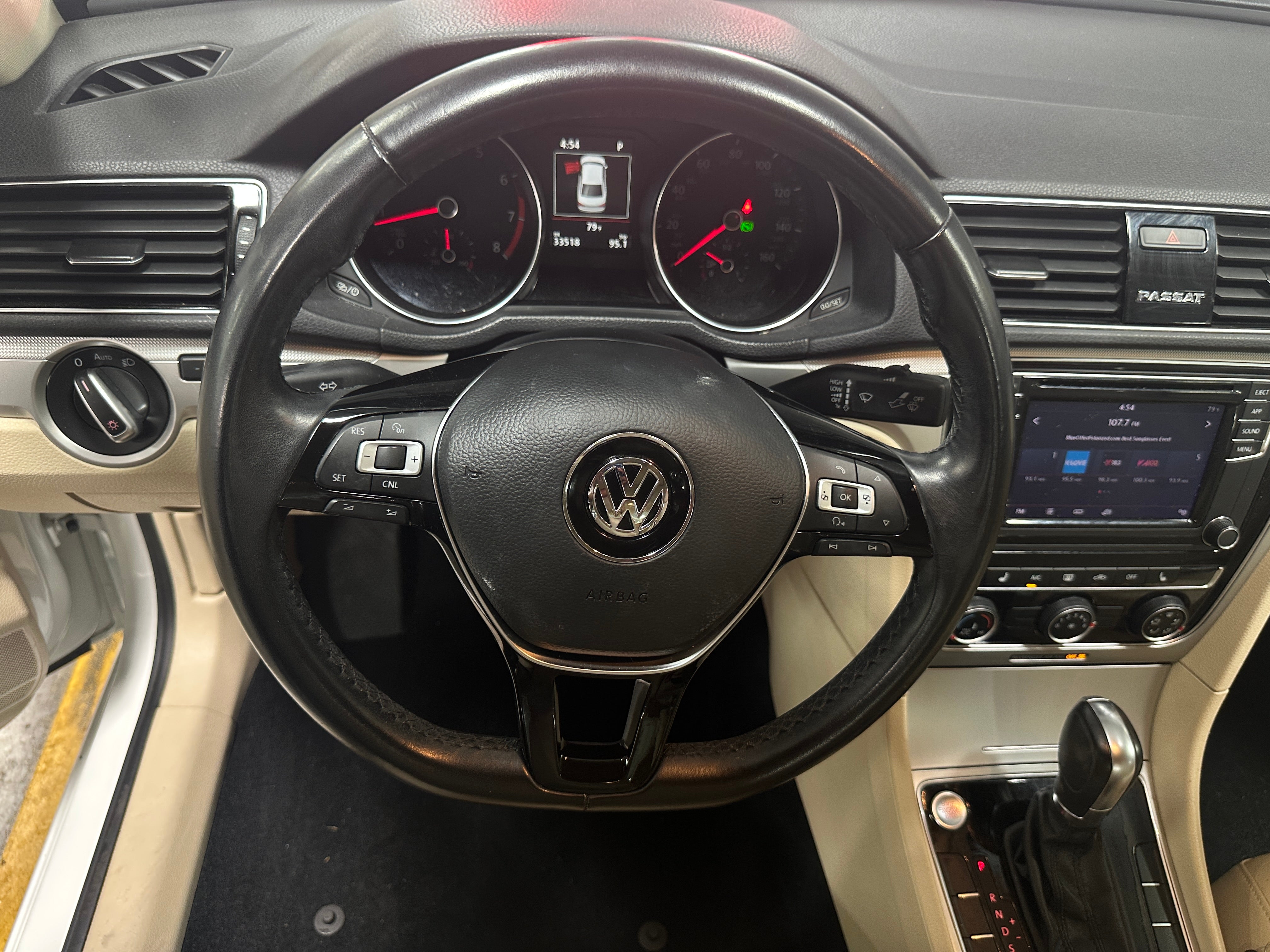 2019 Volkswagen Passat Wolfsburg Edition 4