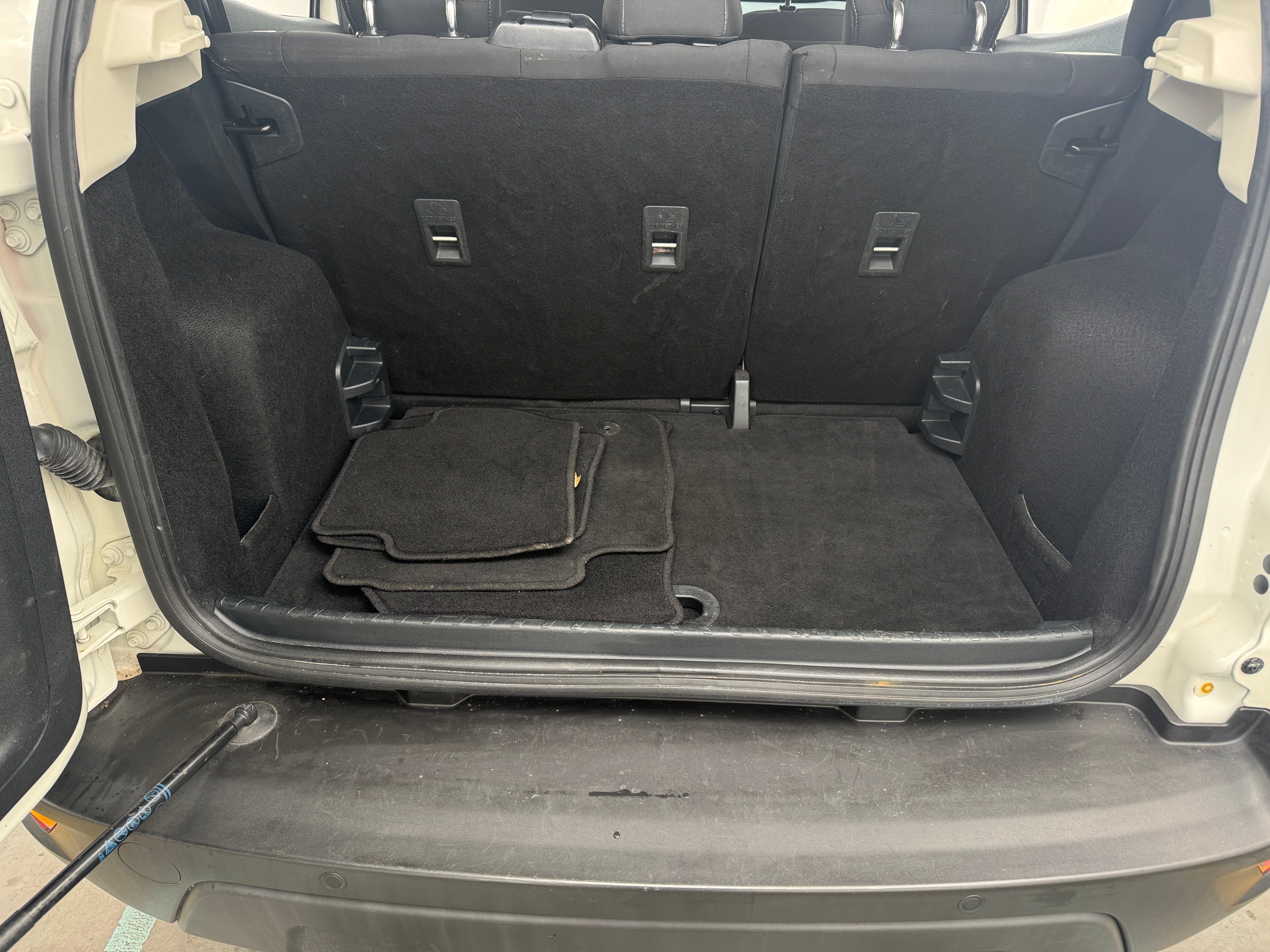 2019 Ford EcoSport SE 7