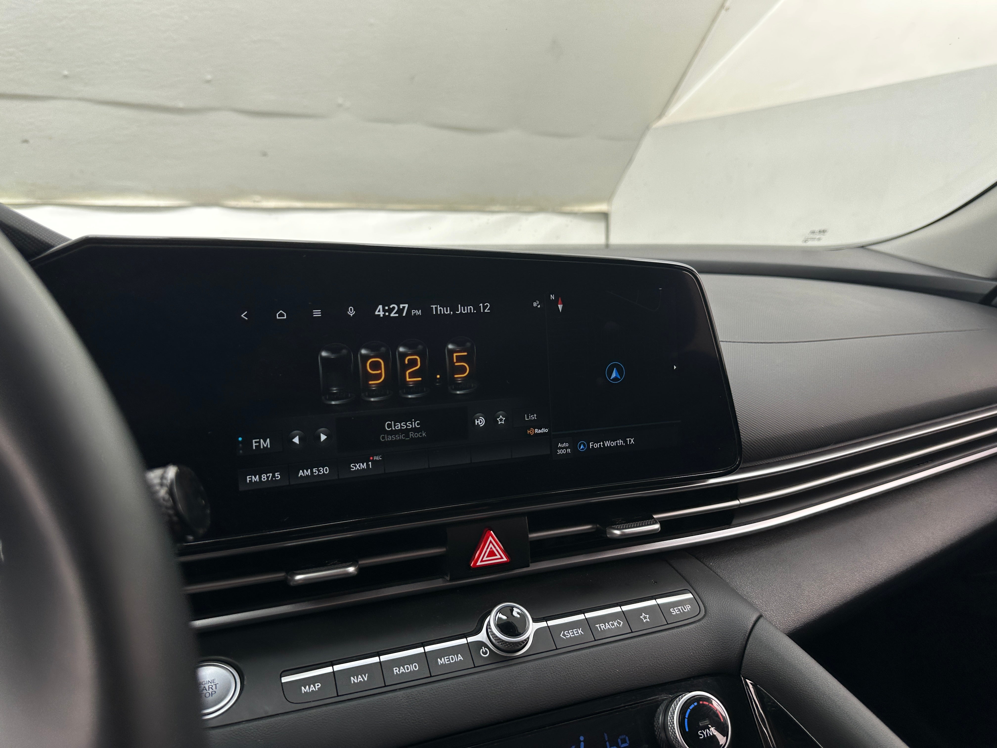 Thumbnail: 2023 Hyundai Elantra - 4