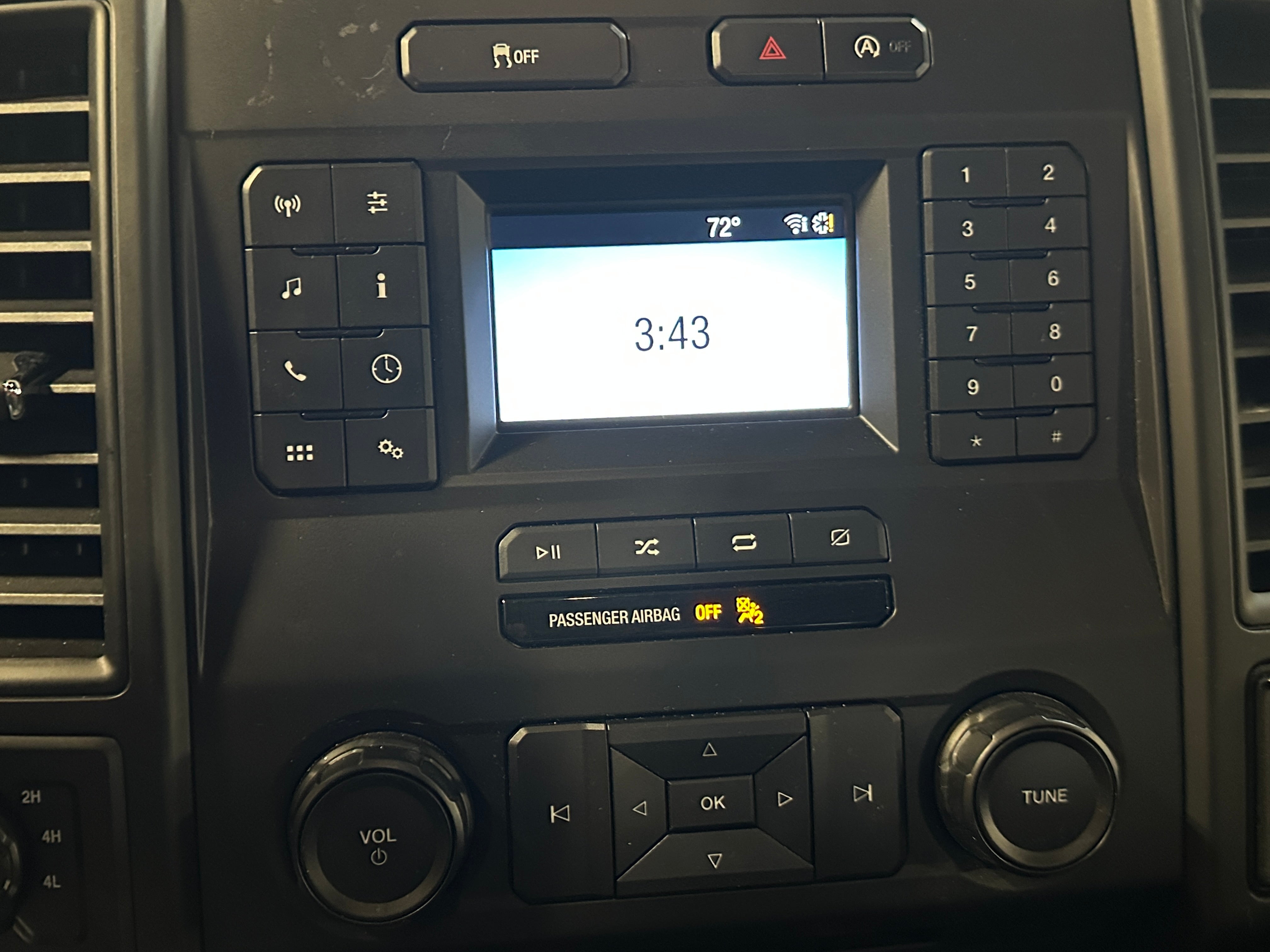 2018 Ford Econoline E-150 4