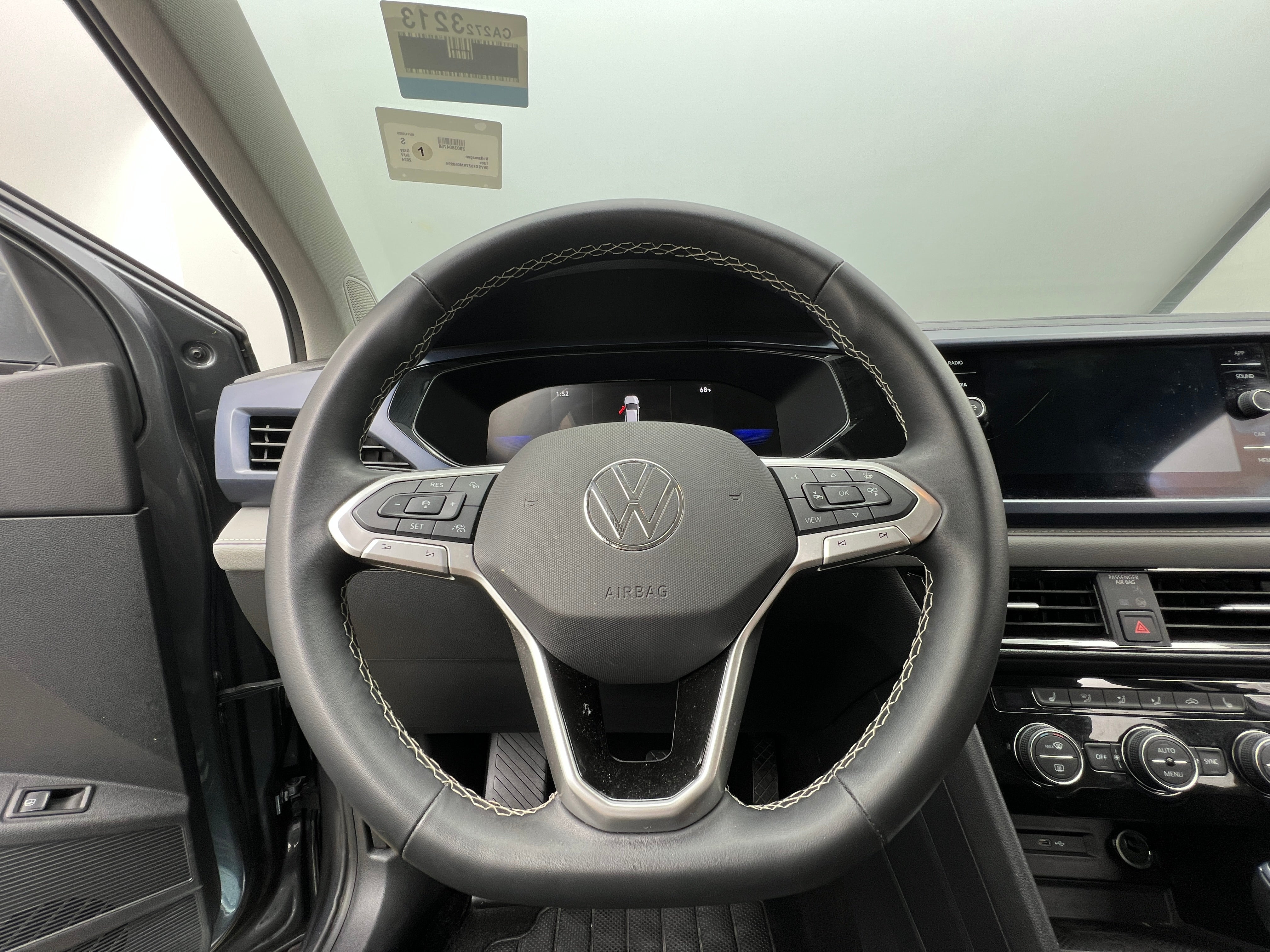 Thumbnail: 2024 Volkswagen Taos - 4