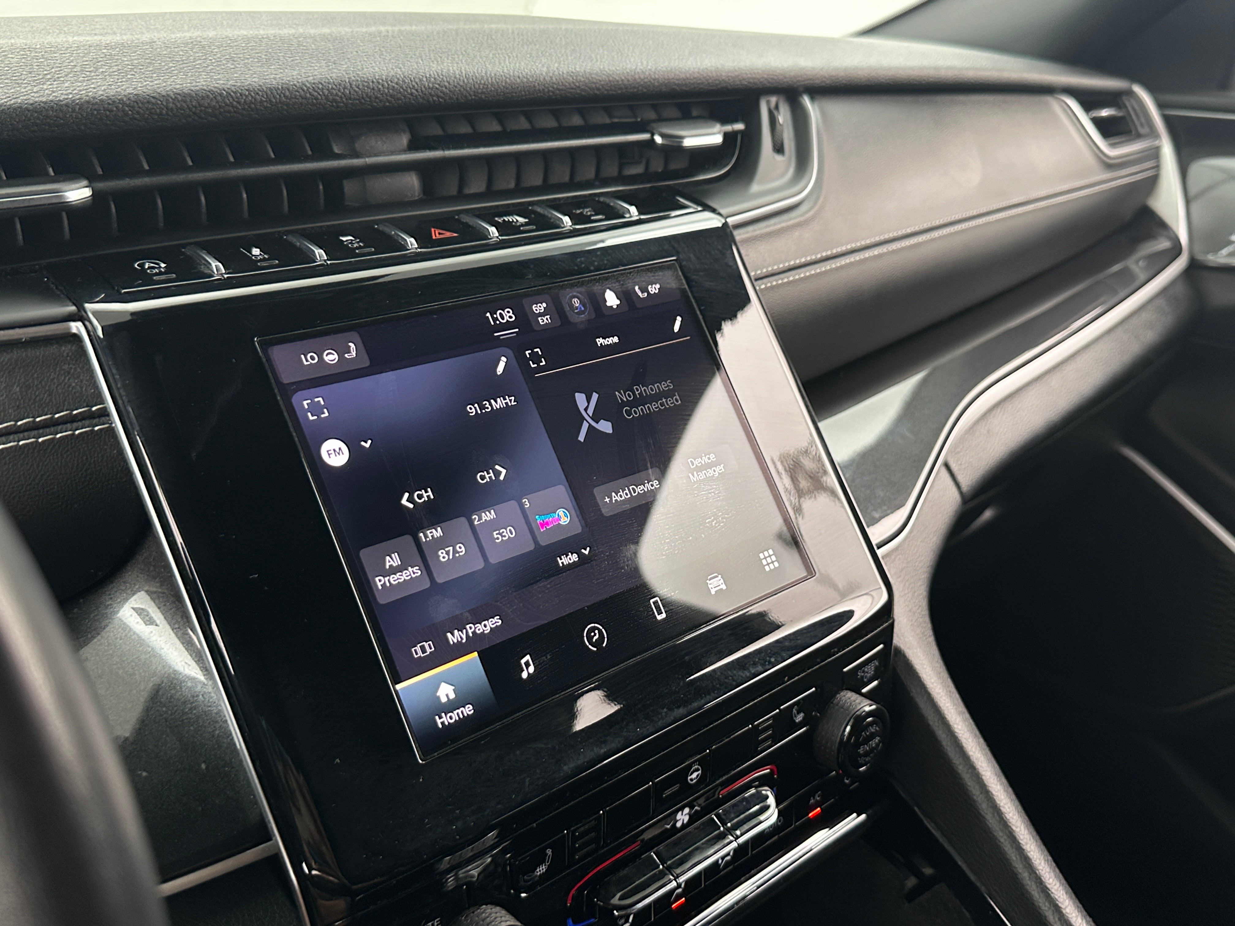 2022 Jeep Grand Cherokee L Altitude 3