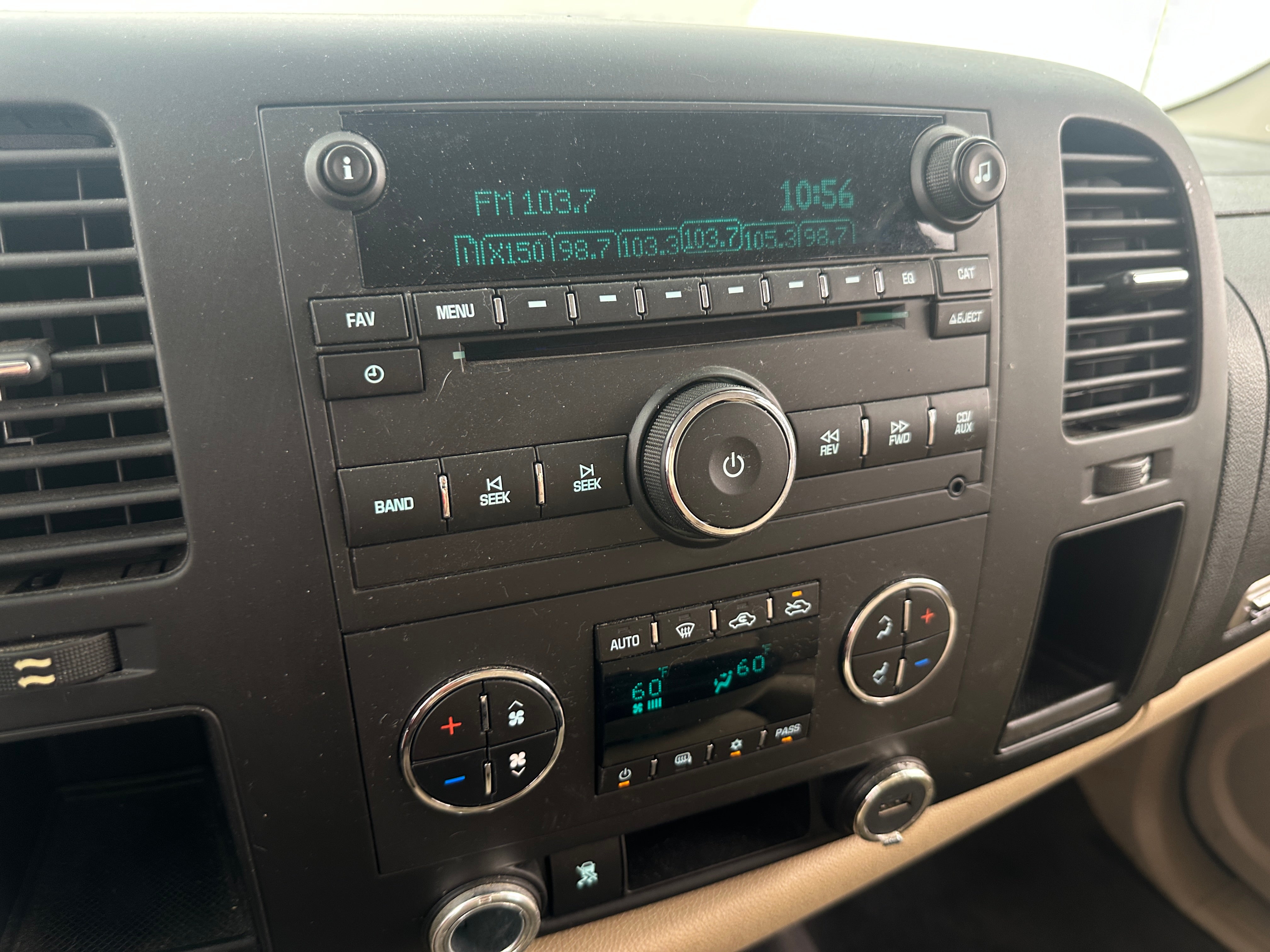 2010 Chevrolet Silverado 1500 LT 4