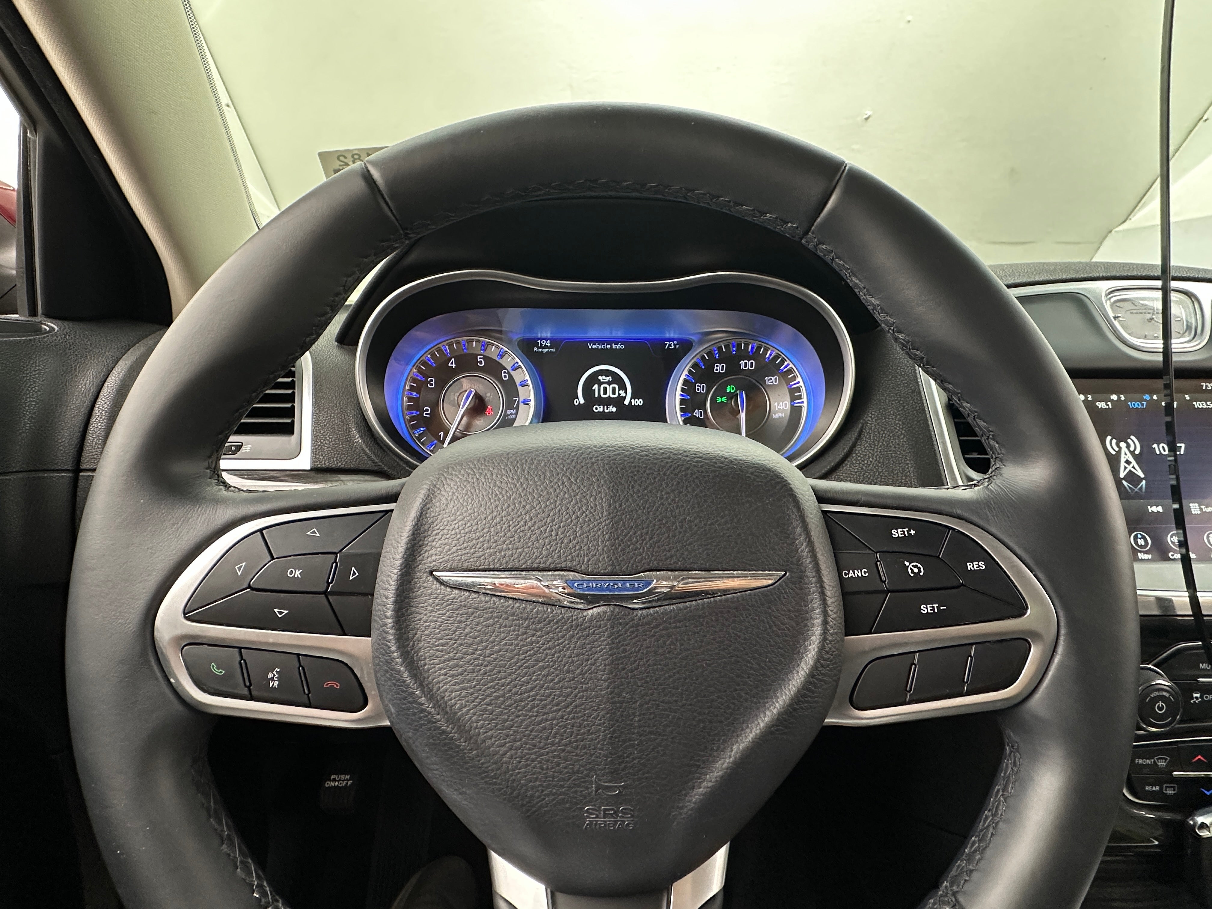2018 Chrysler 300 Touring 4