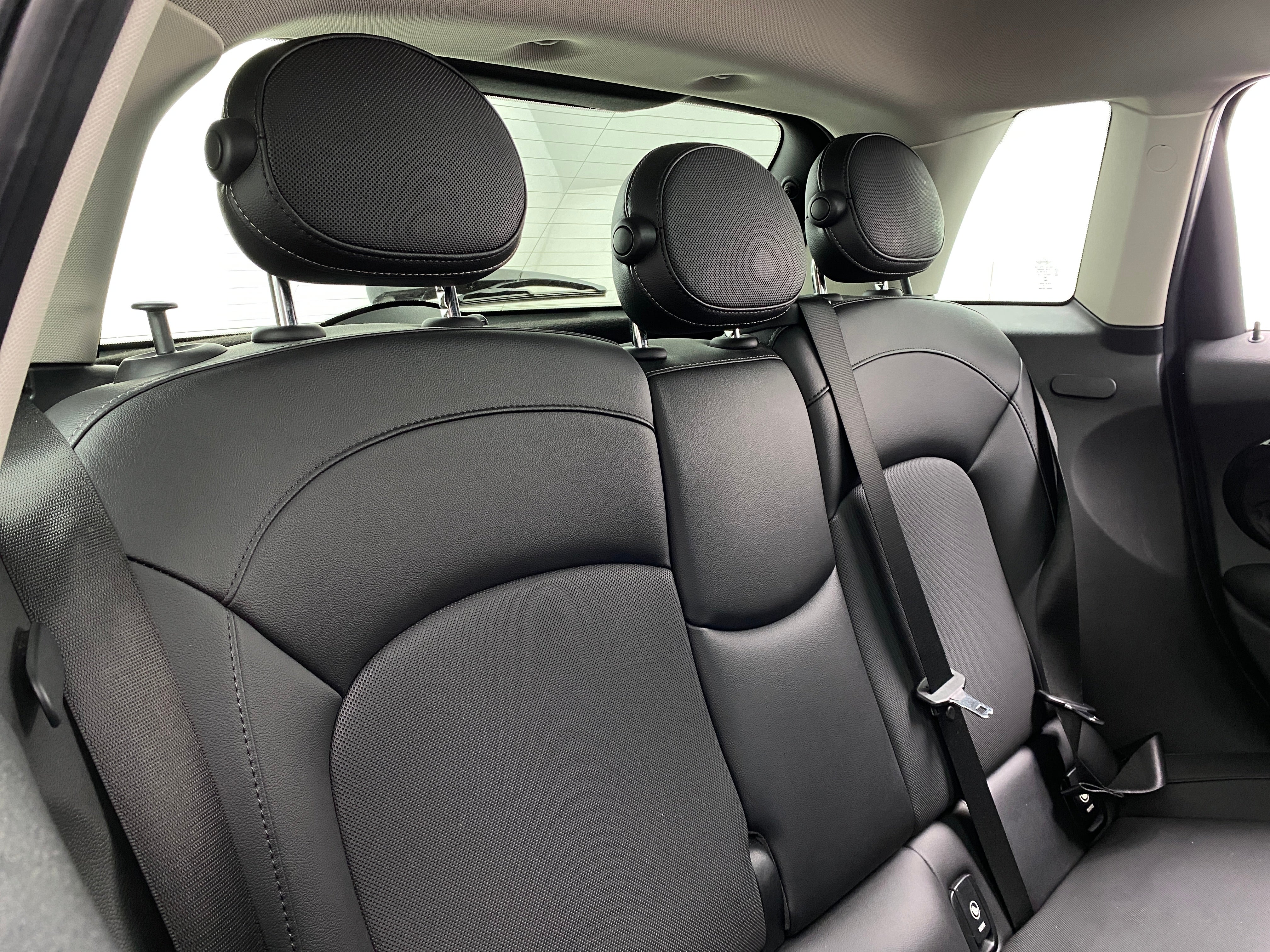 2015 MINI Cooper Hardtop S 6