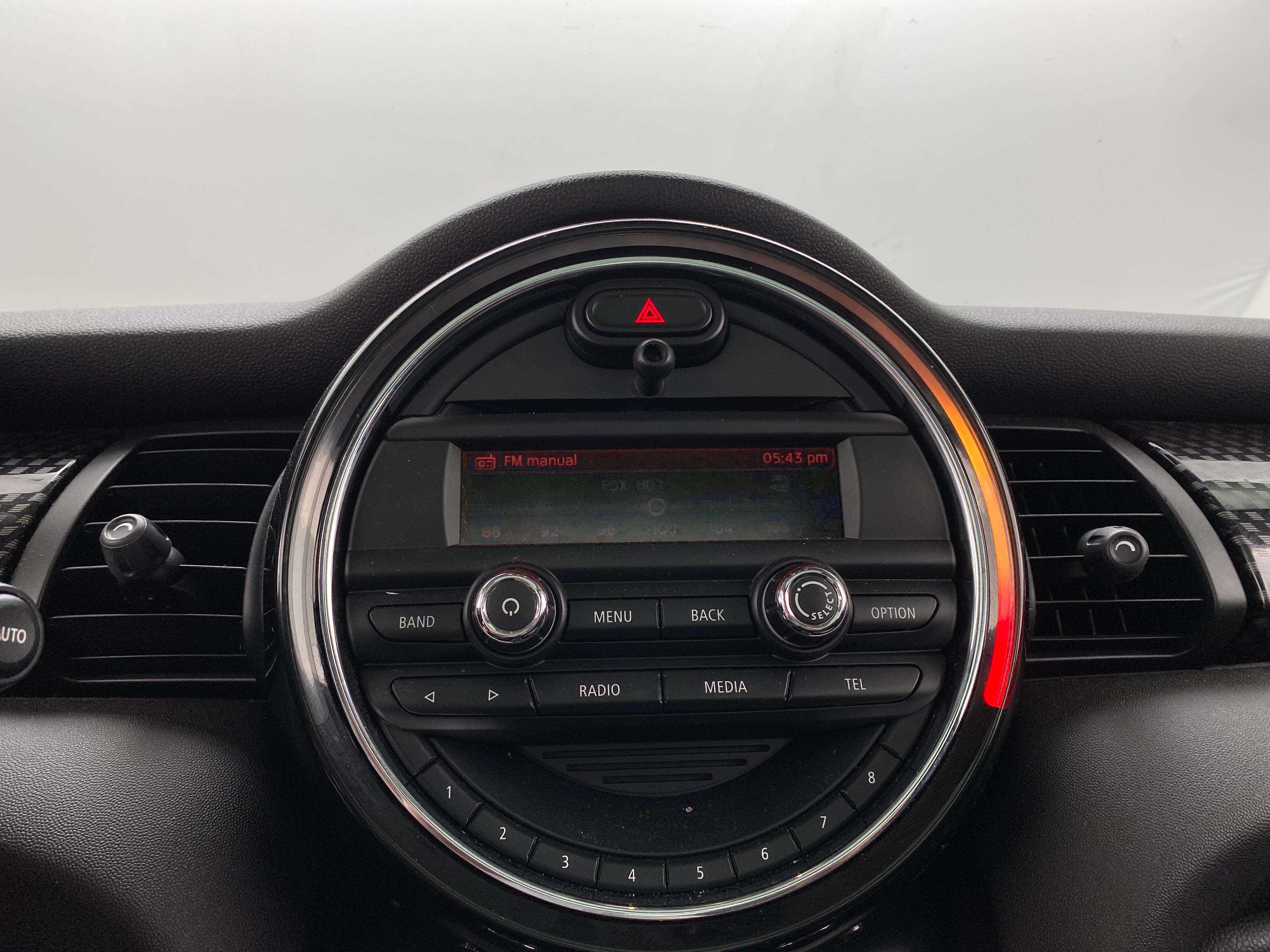 2015 MINI Cooper Hardtop S 4