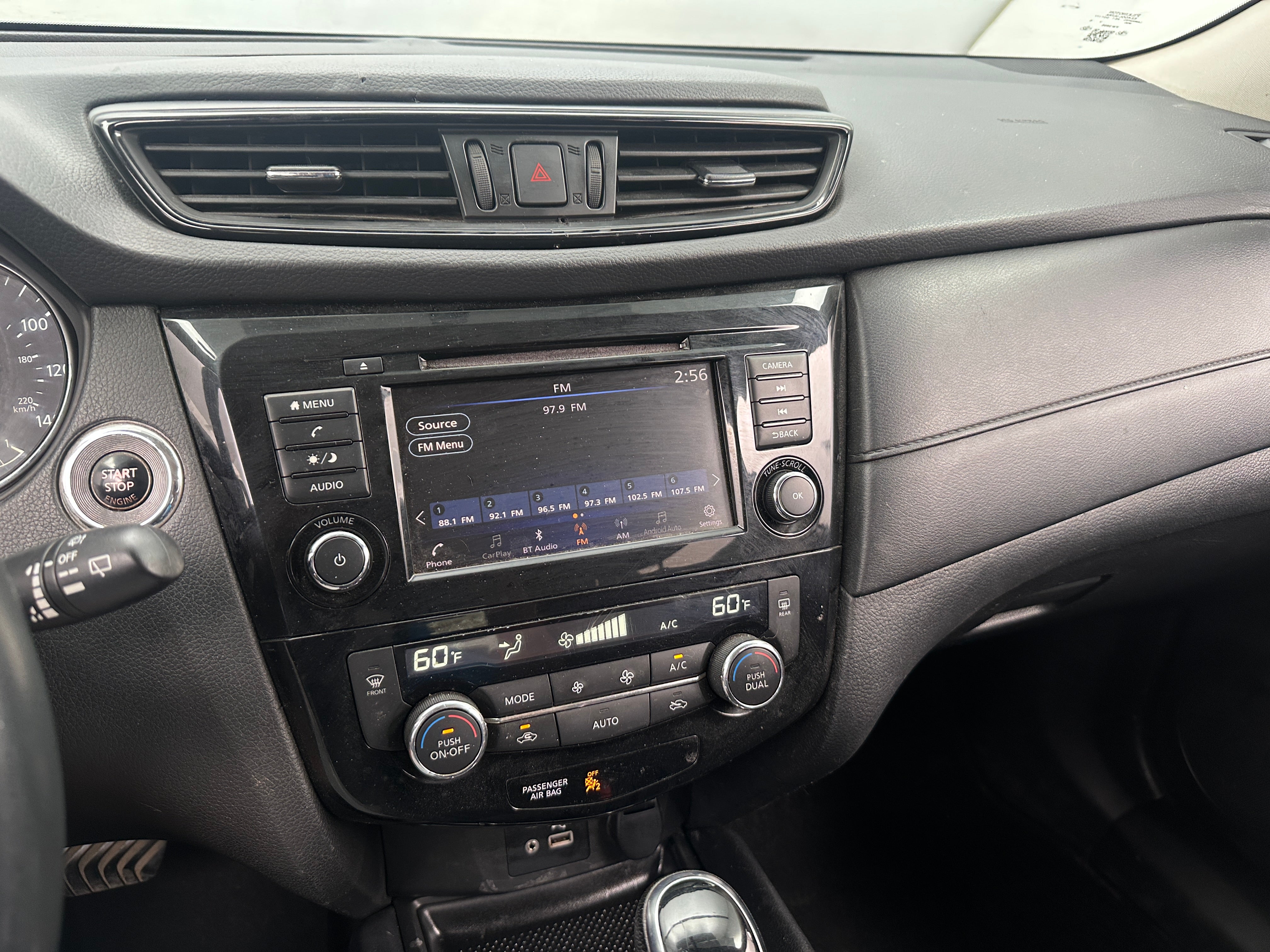 2018 Nissan Rogue SV 4