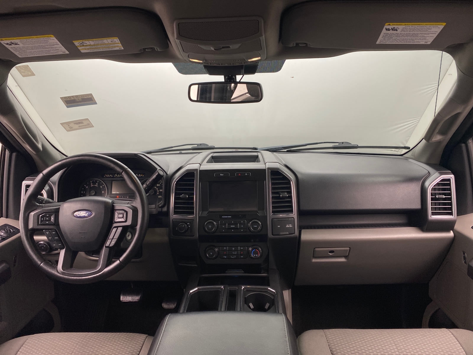 Thumbnail: 2019 Ford Econoline - 3