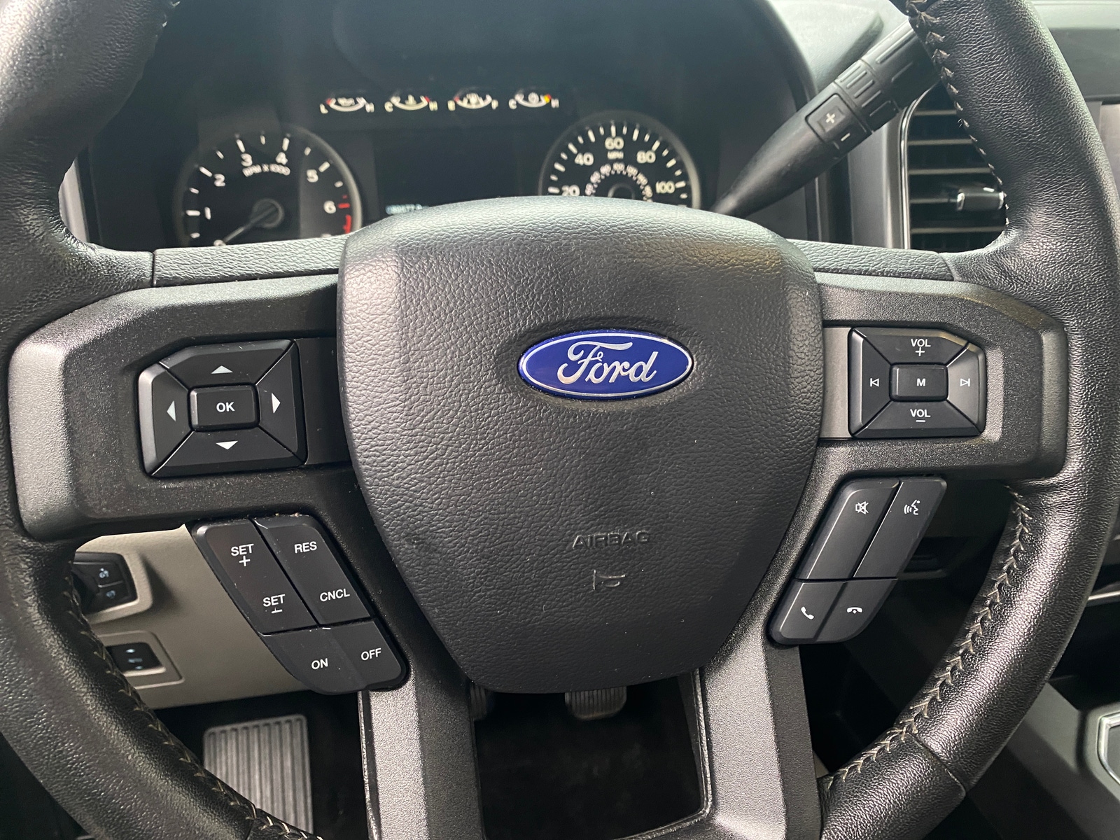 Thumbnail: 2019 Ford Econoline - 5