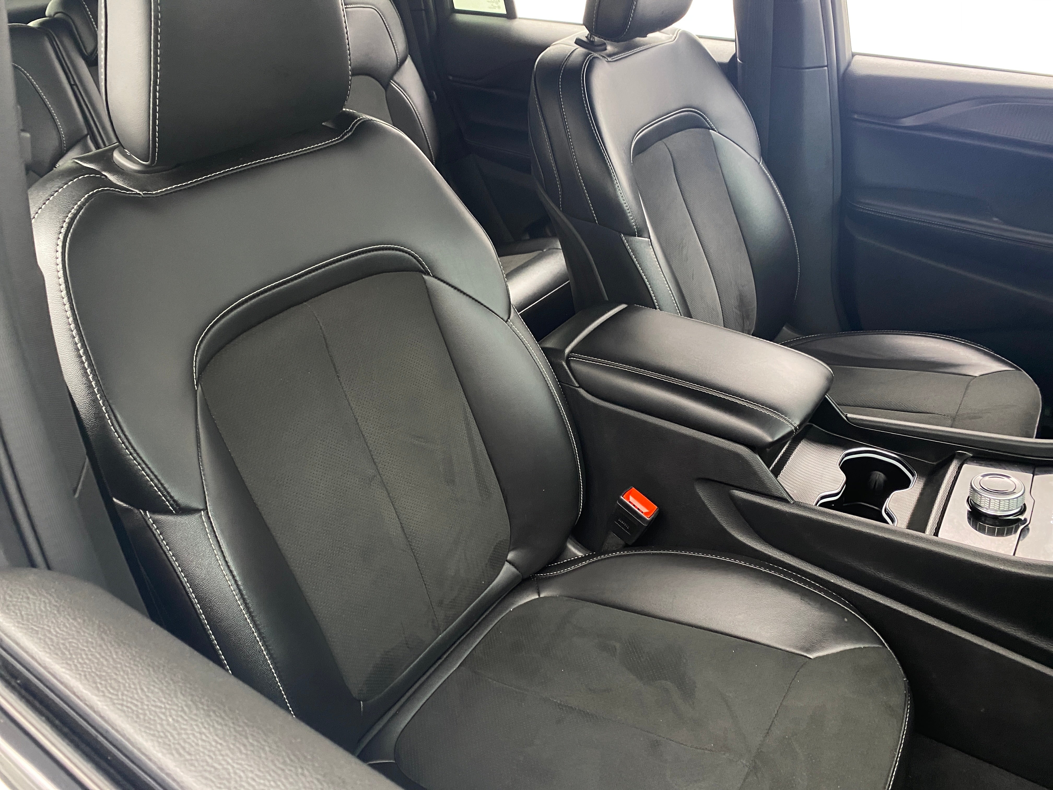 2024 Jeep Grand Cherokee Altitude 2