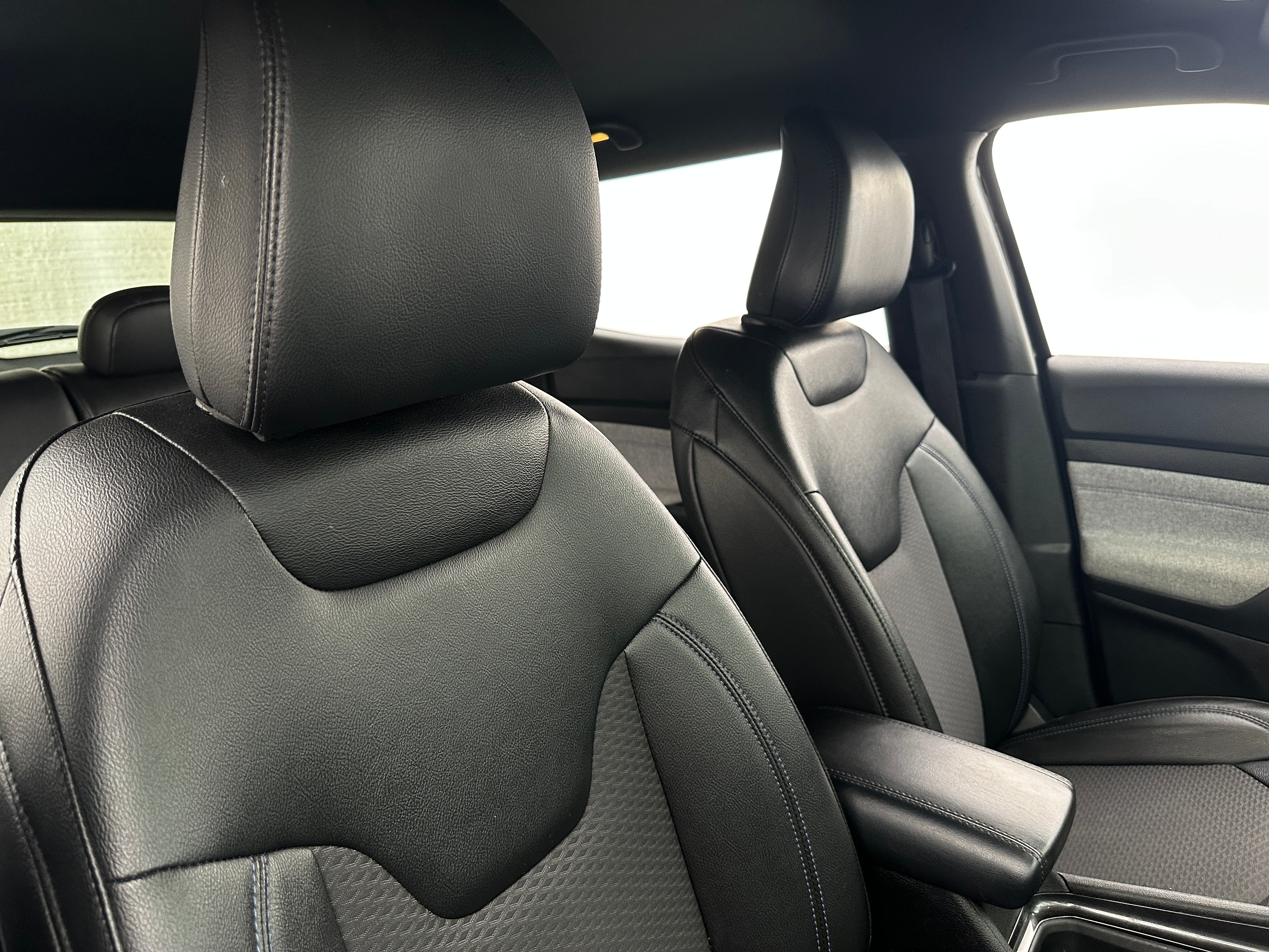 2024 Jeep Compass Latitude 2