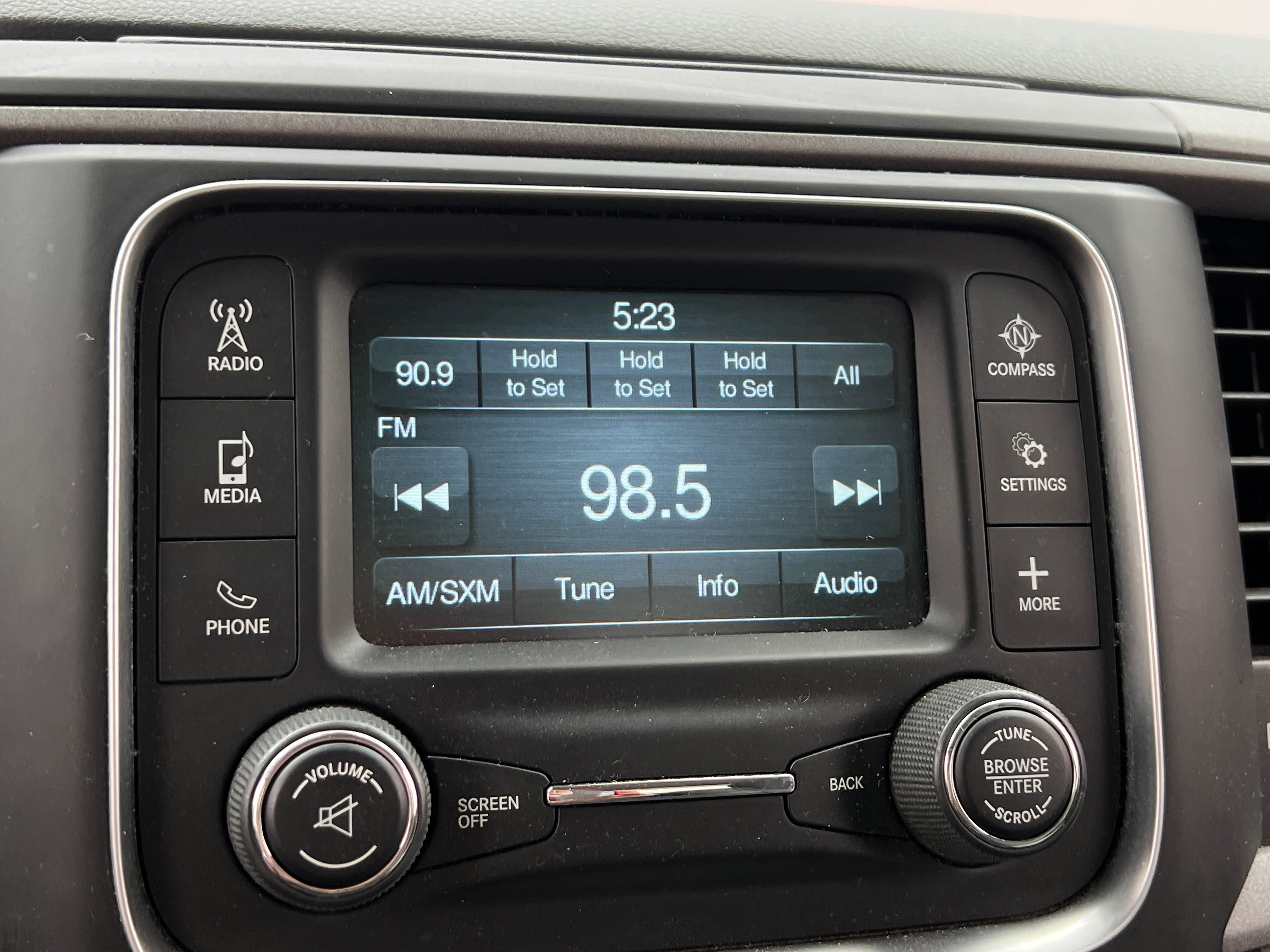 2016 RAM 1500 Express 4