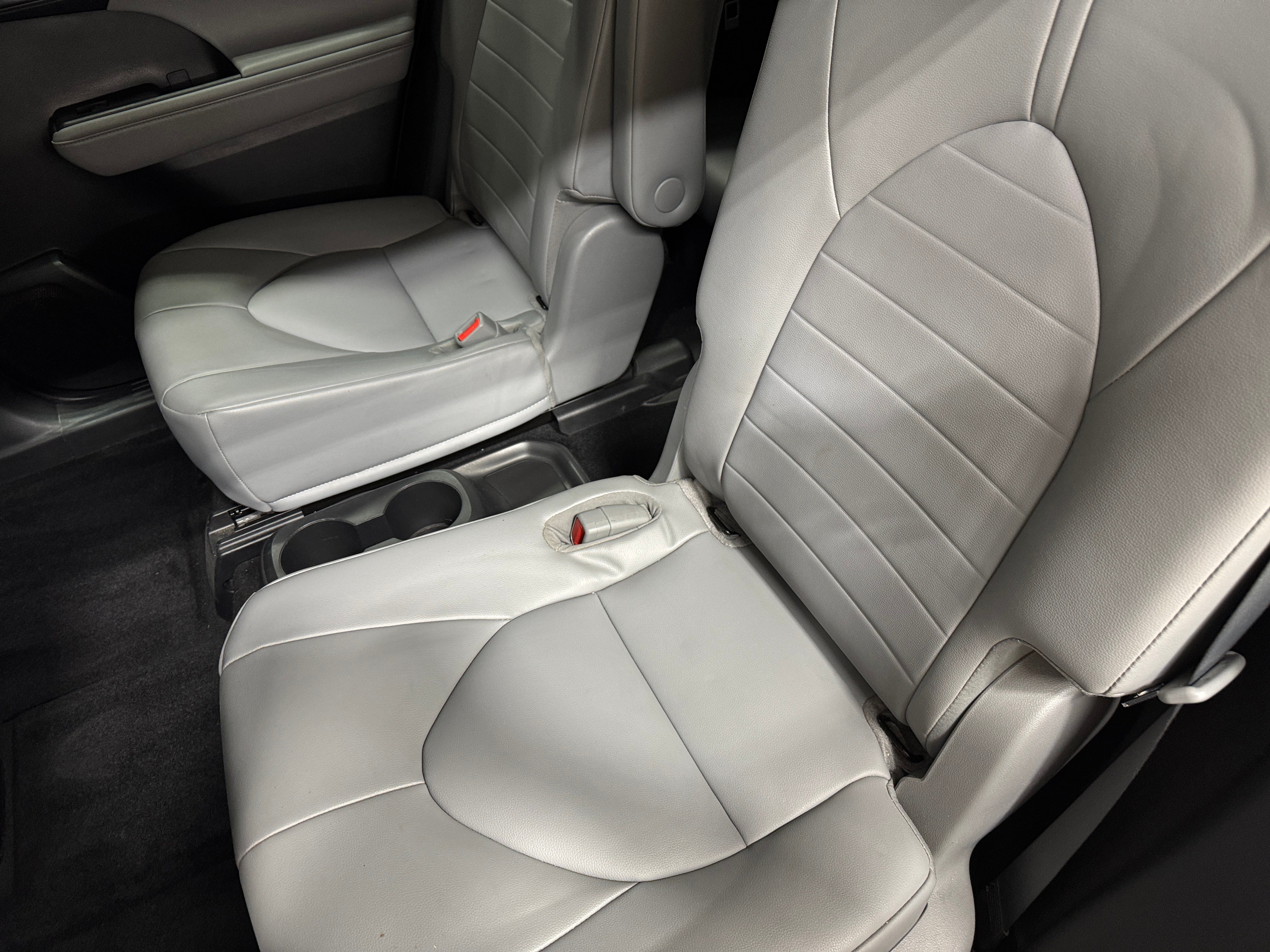 2022 Toyota Highlander XLE 5