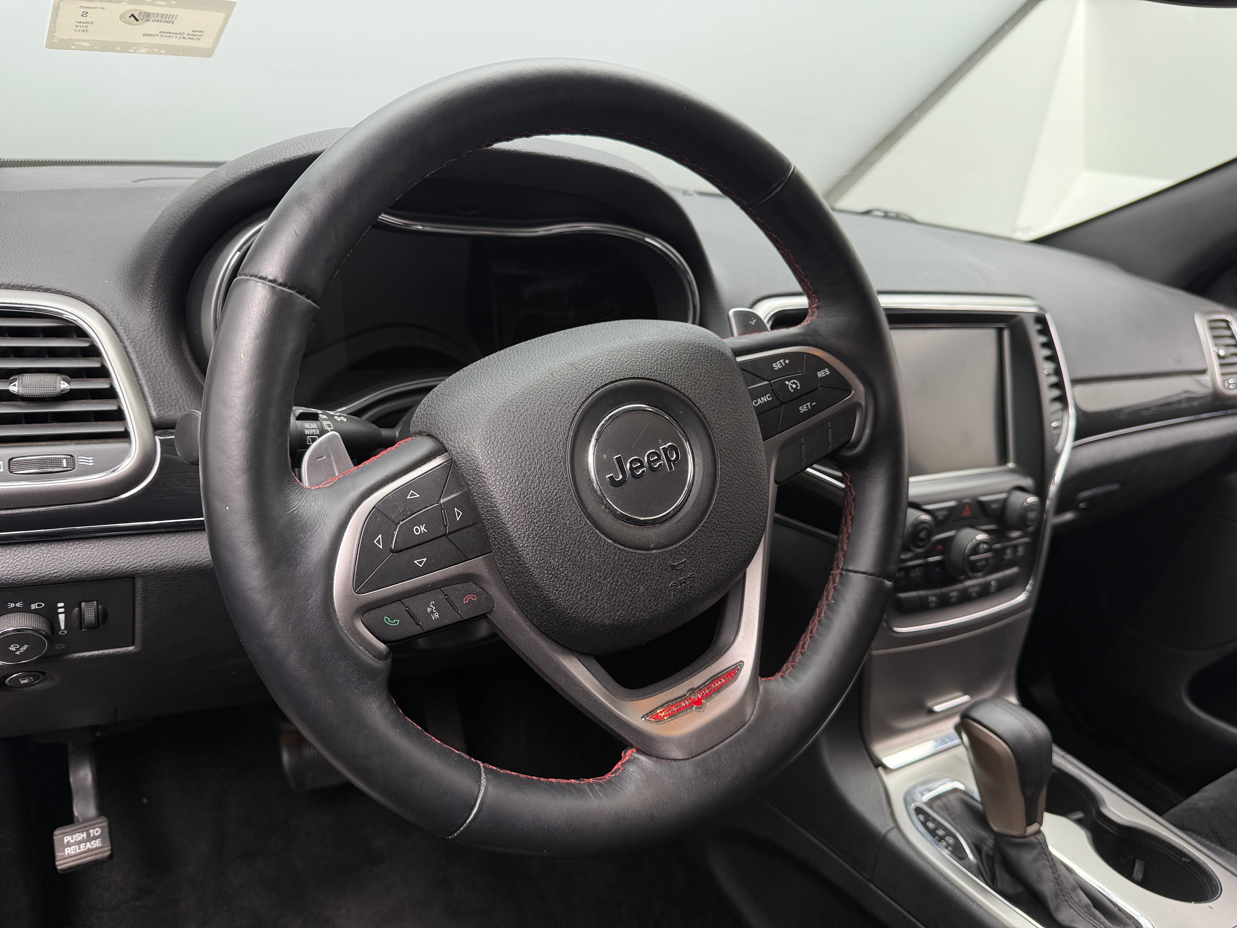 Thumbnail: 2017 Jeep Grand Cherokee - 4
