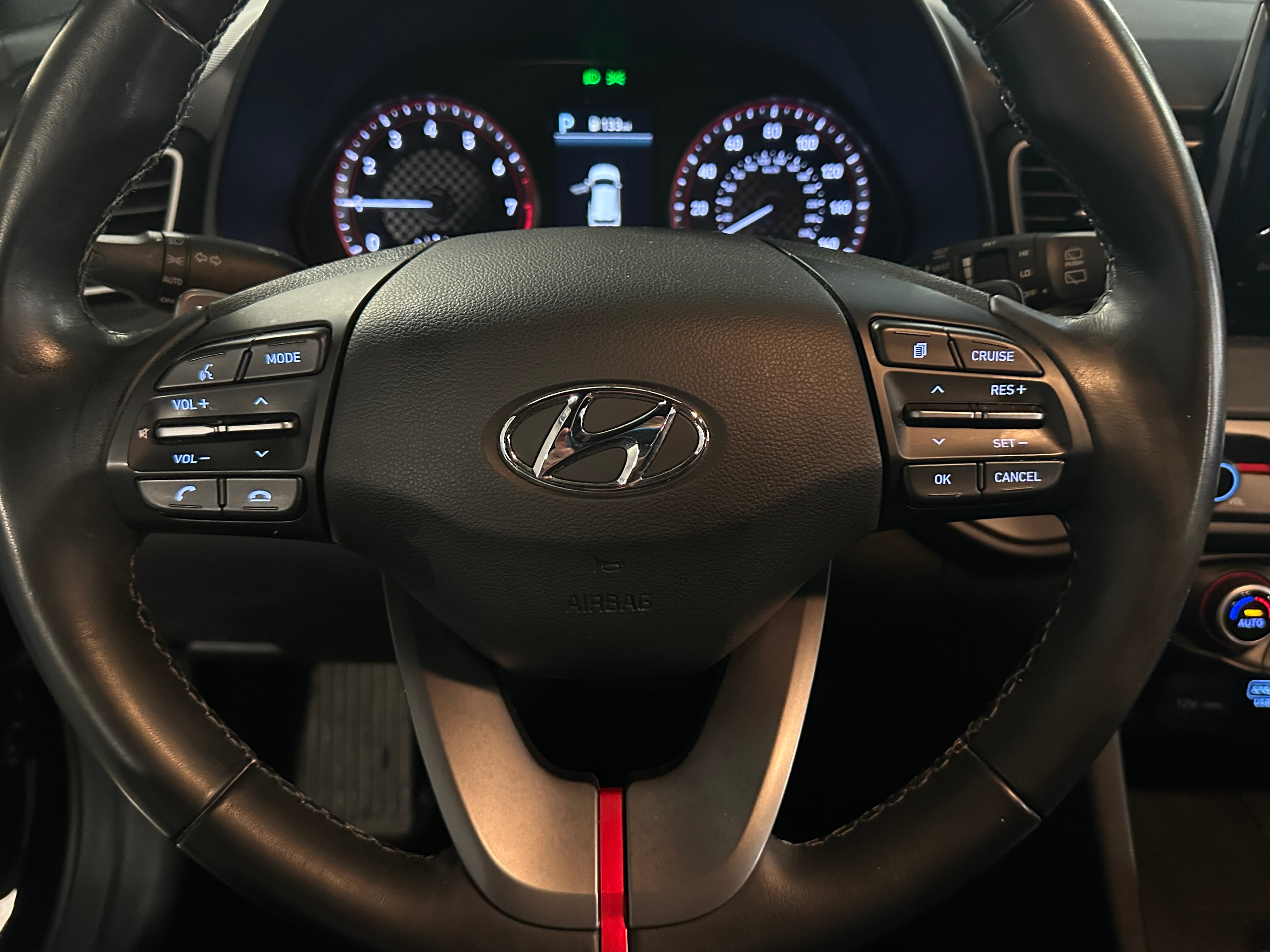 2019 Hyundai Veloster Premium 3