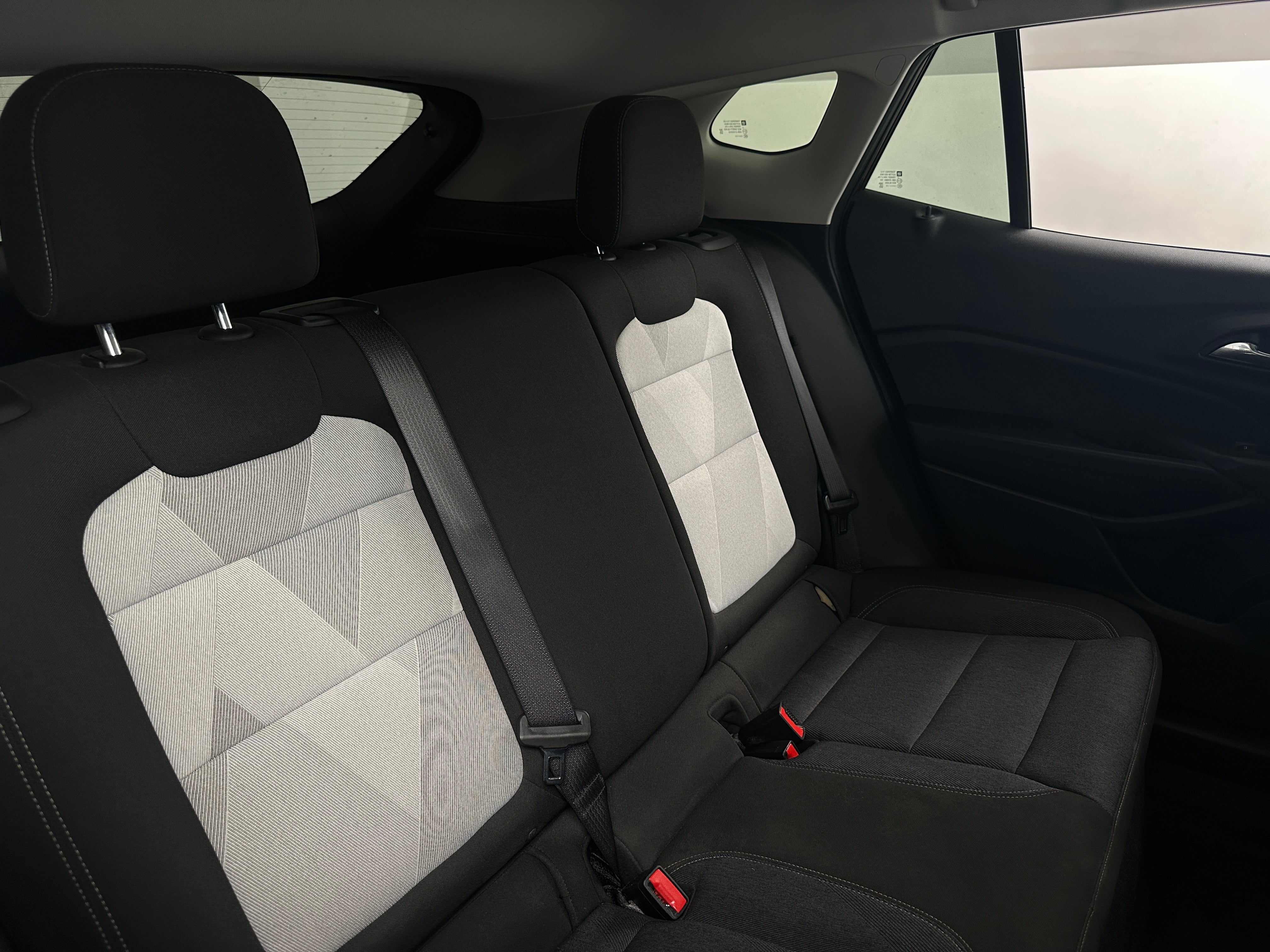 2025 Chevrolet Trax LS 6