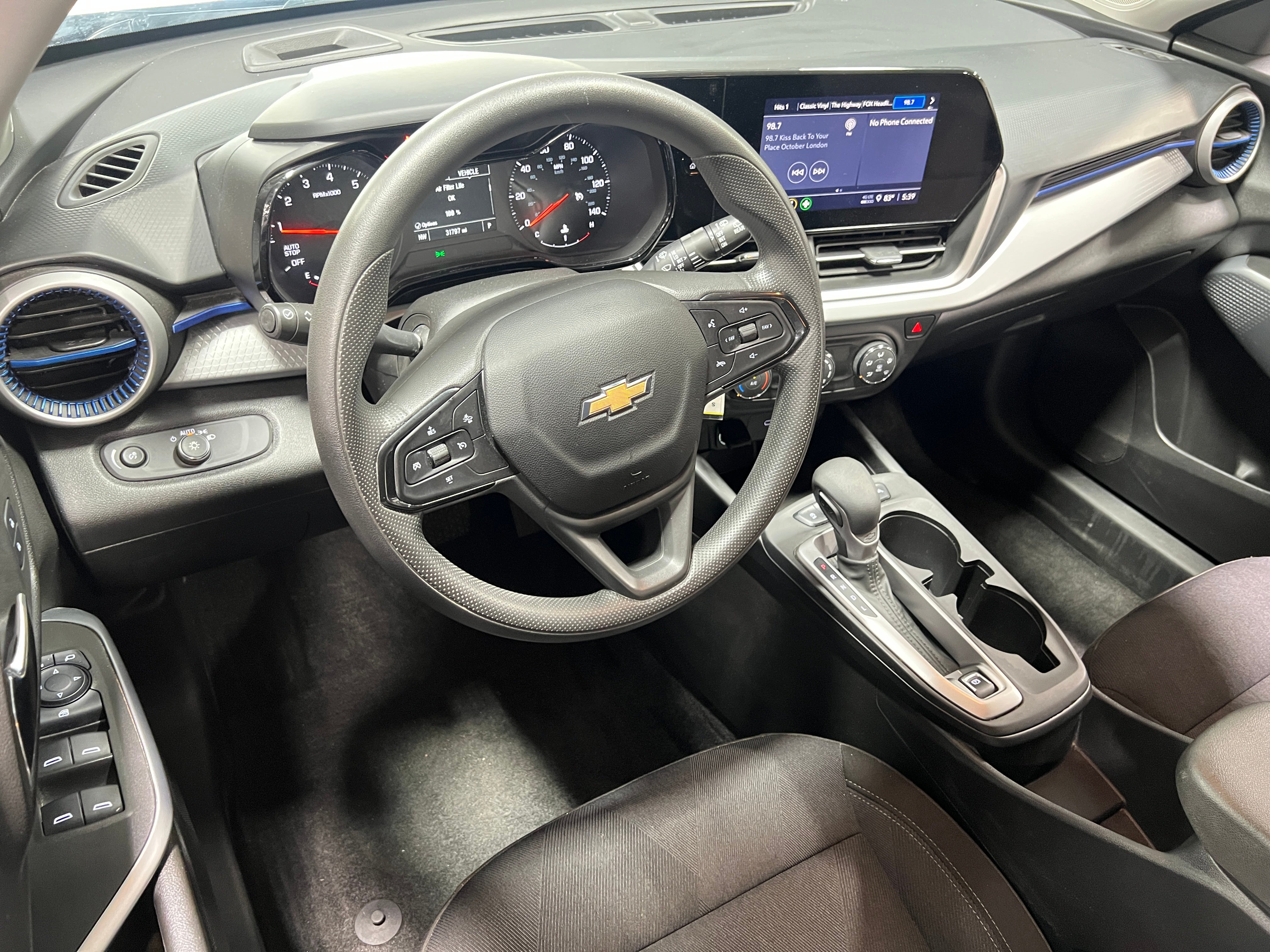 2025 Chevrolet Trax LS 3