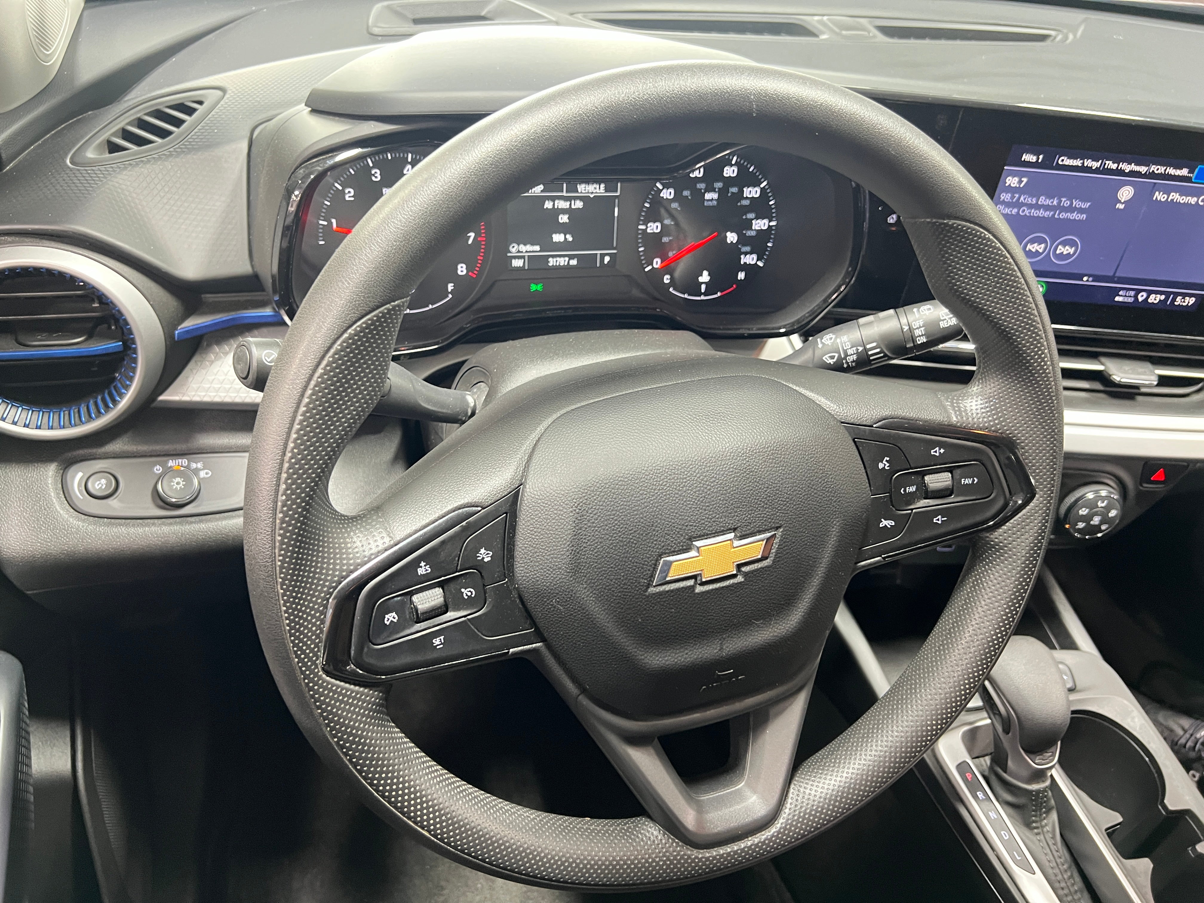 2025 Chevrolet Trax LS 5