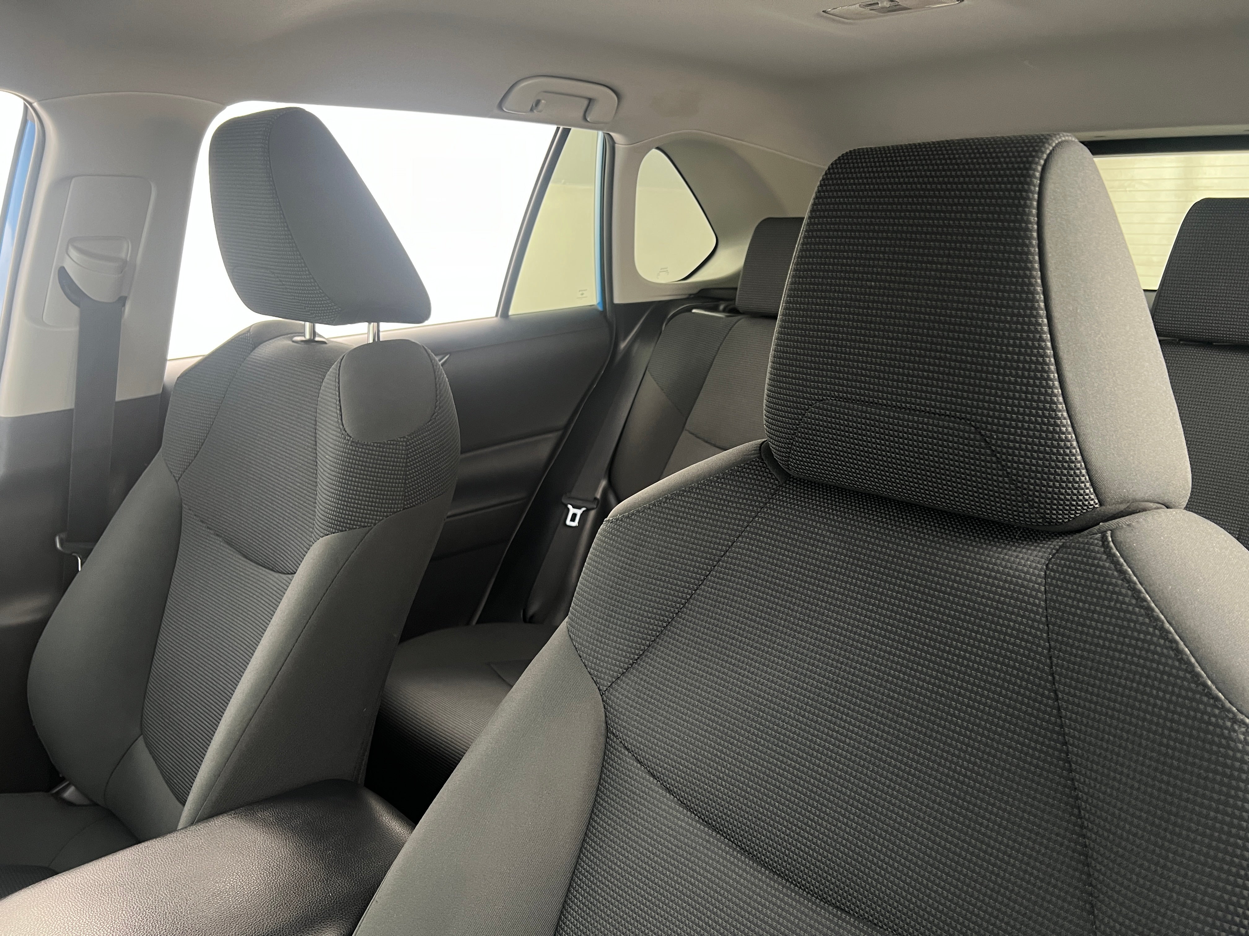2020 Toyota RAV4 LE 2
