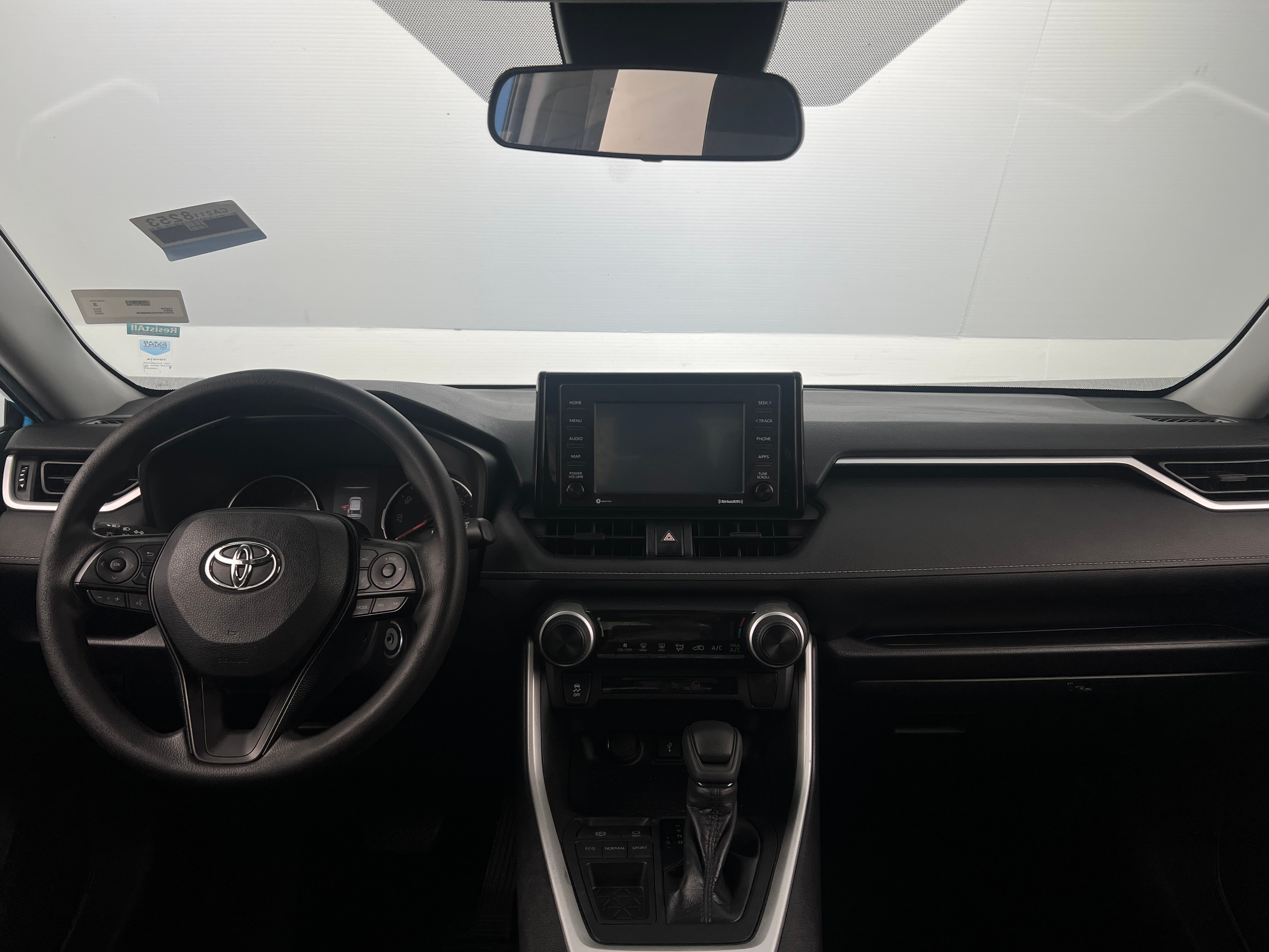 2020 Toyota RAV4 LE 3