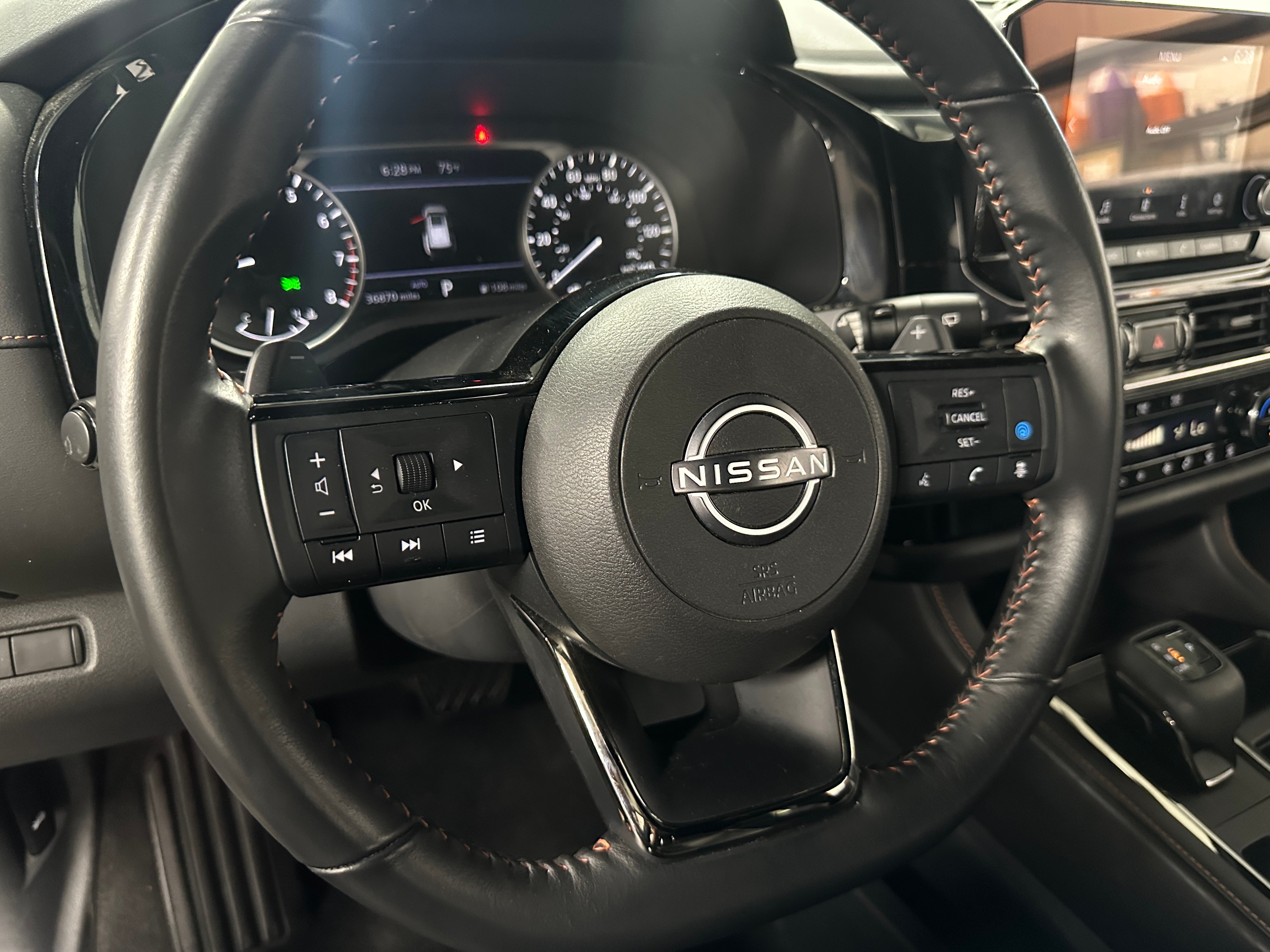 Thumbnail: 2023 Nissan Pathfinder - 4