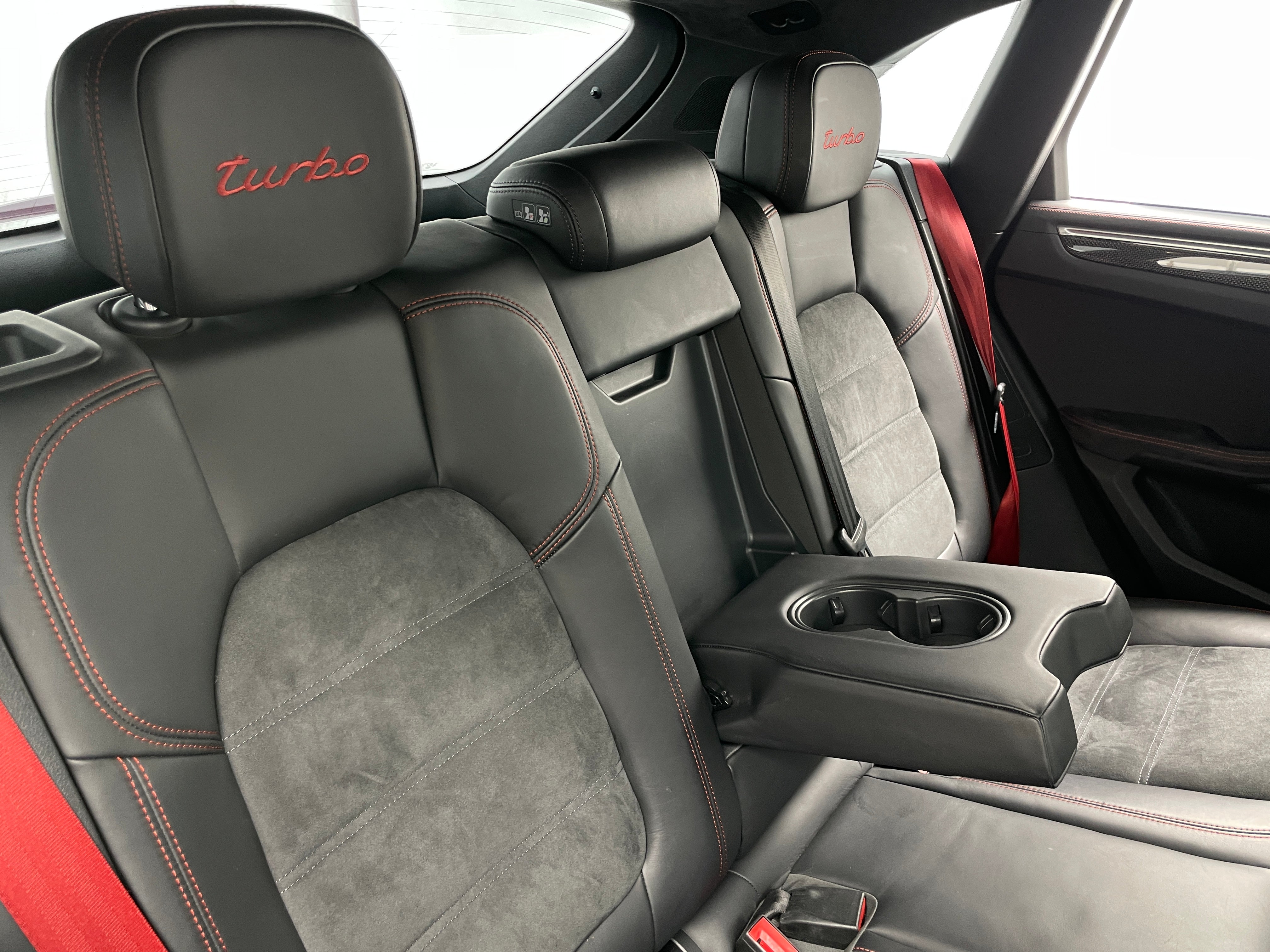 2018 Porsche Macan Turbo 5