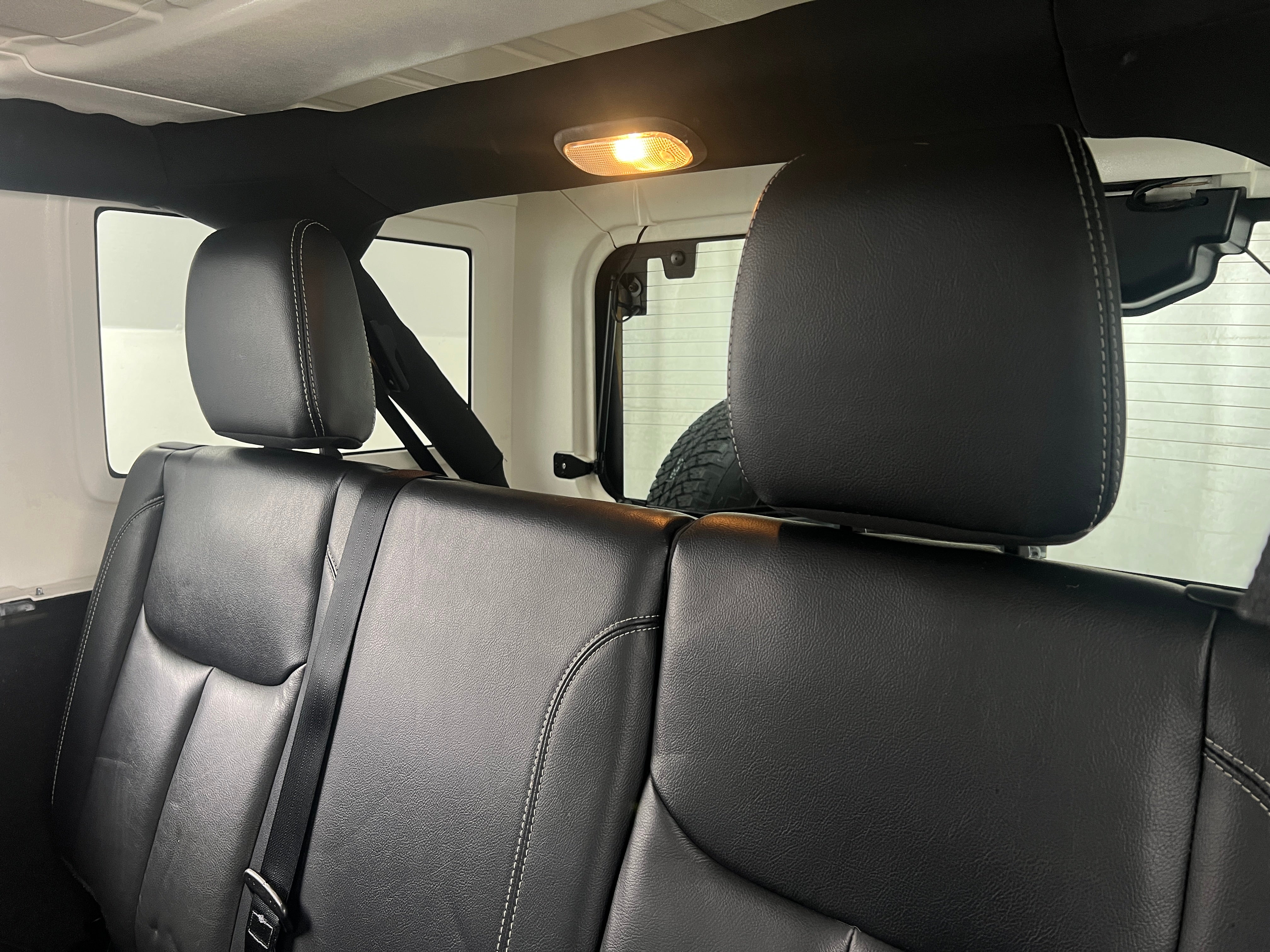 2018 Jeep Wrangler Unlimited Sahara 5