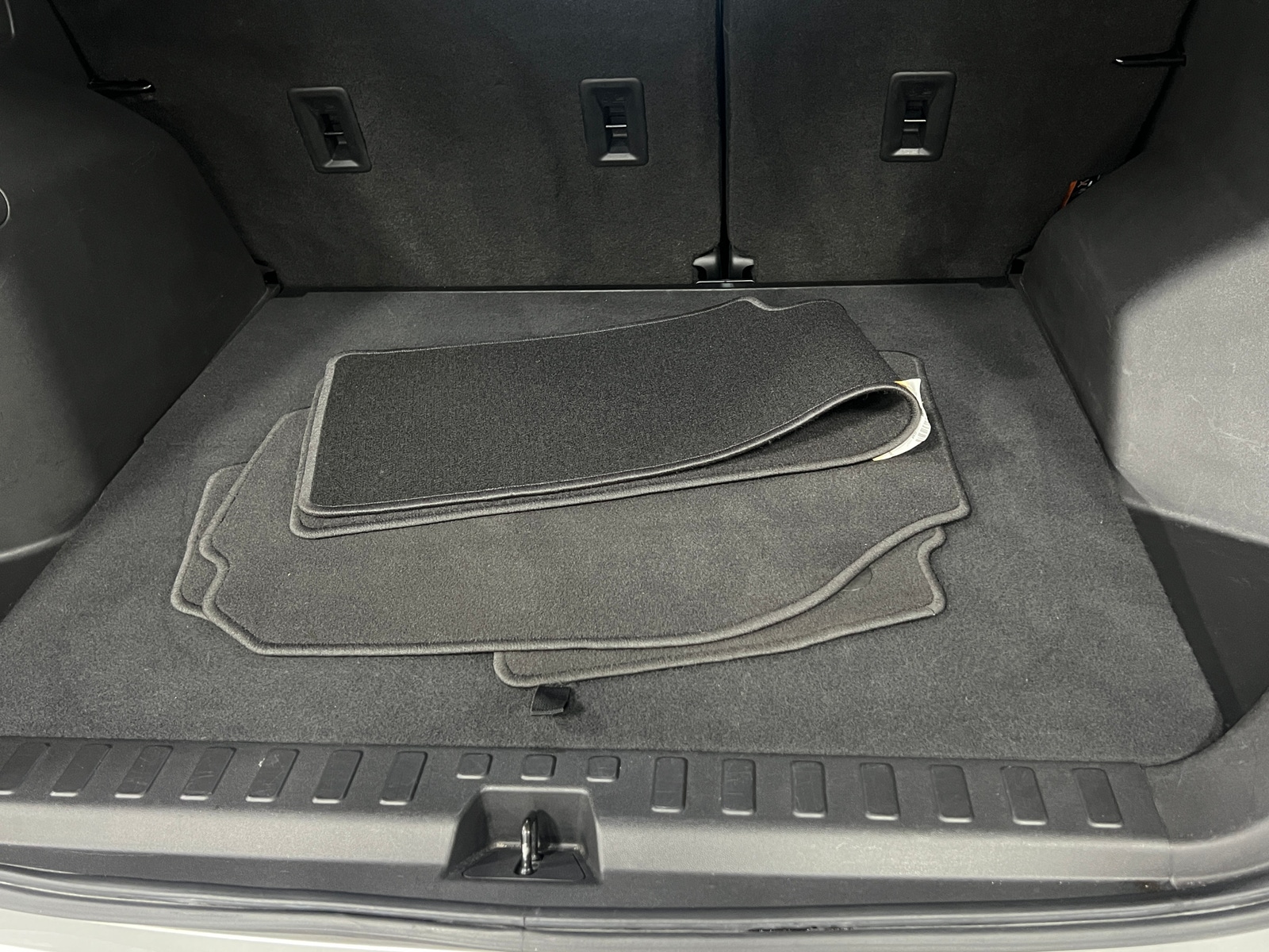 Thumbnail: 2020 Chevrolet Equinox - 7