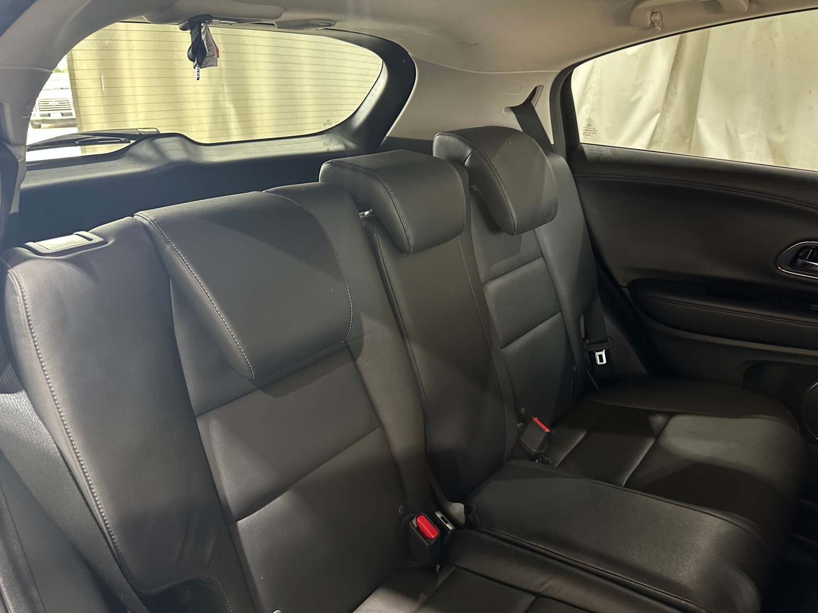 Thumbnail: 2016 Honda HR-V - 5