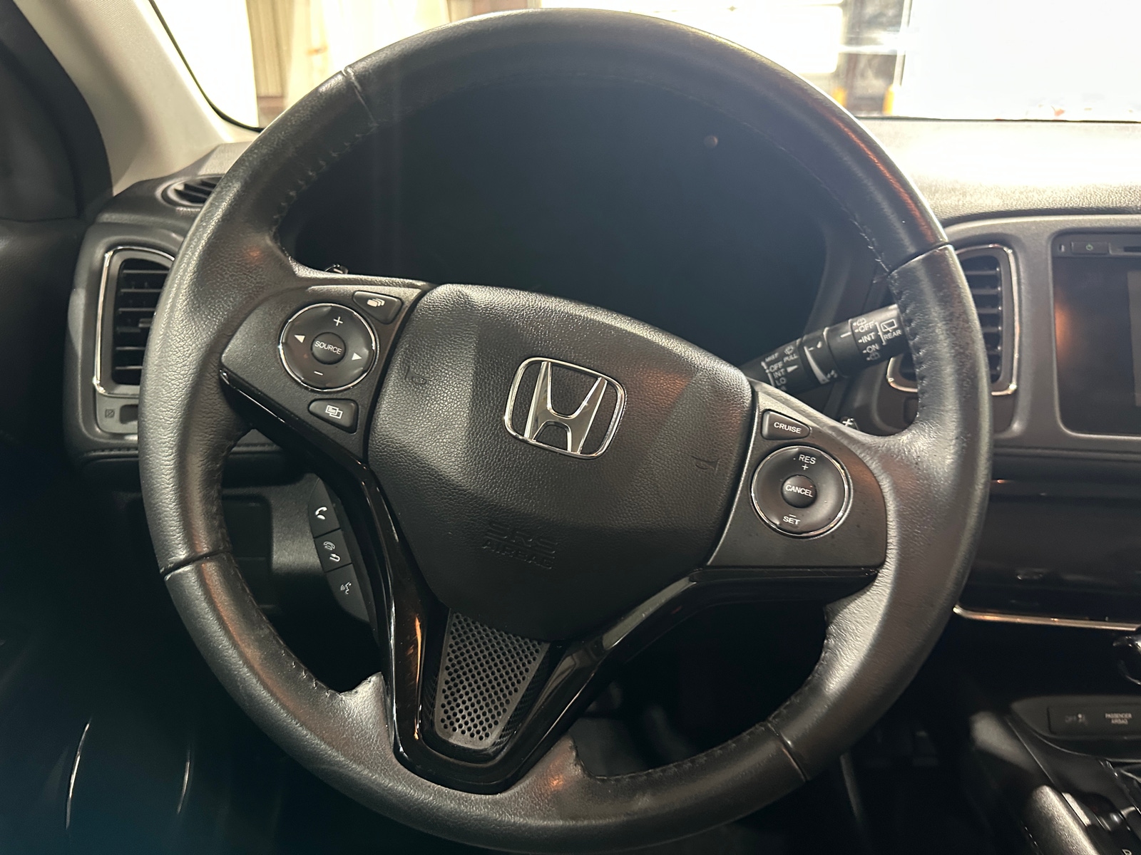 Thumbnail: 2016 Honda HR-V - 4