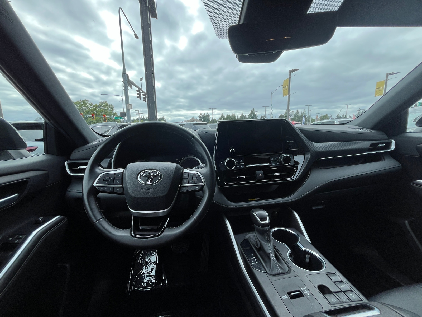 Thumbnail: 2024 Toyota Highlander - 3