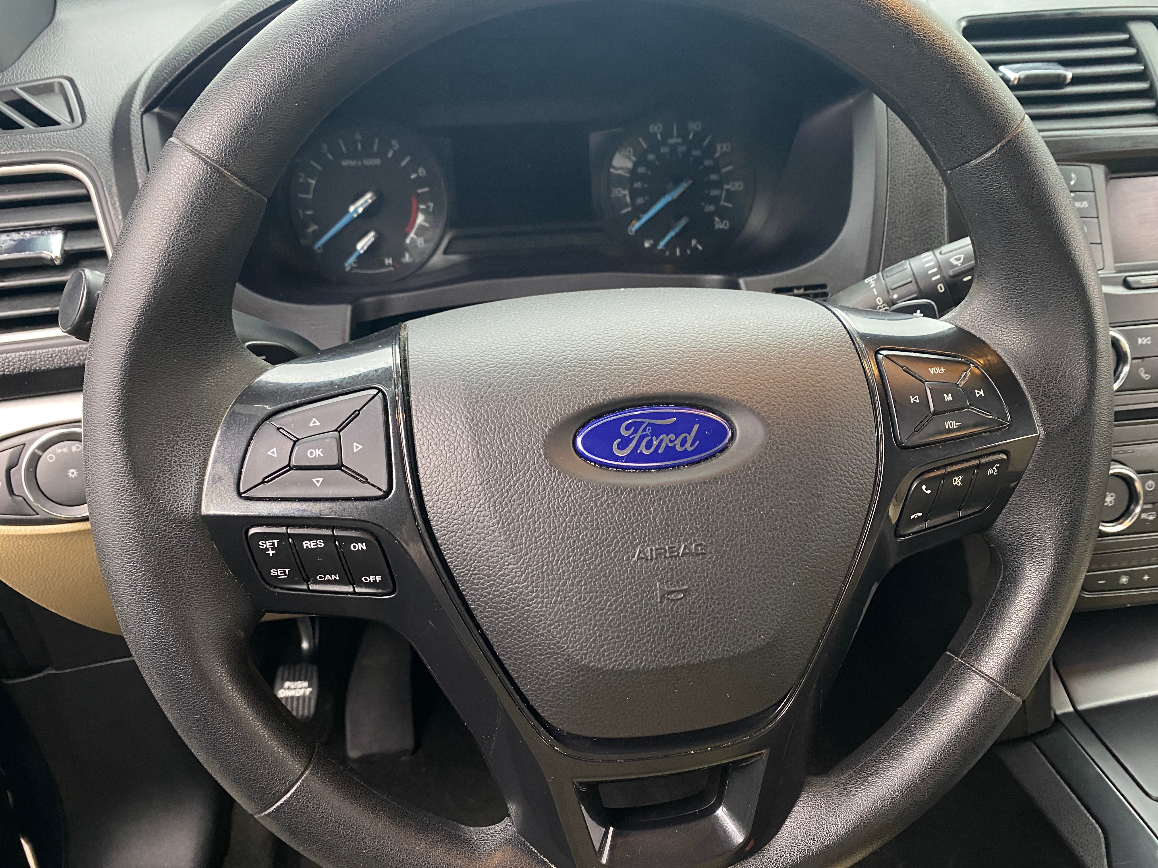 2017 Ford Explorer Base 5
