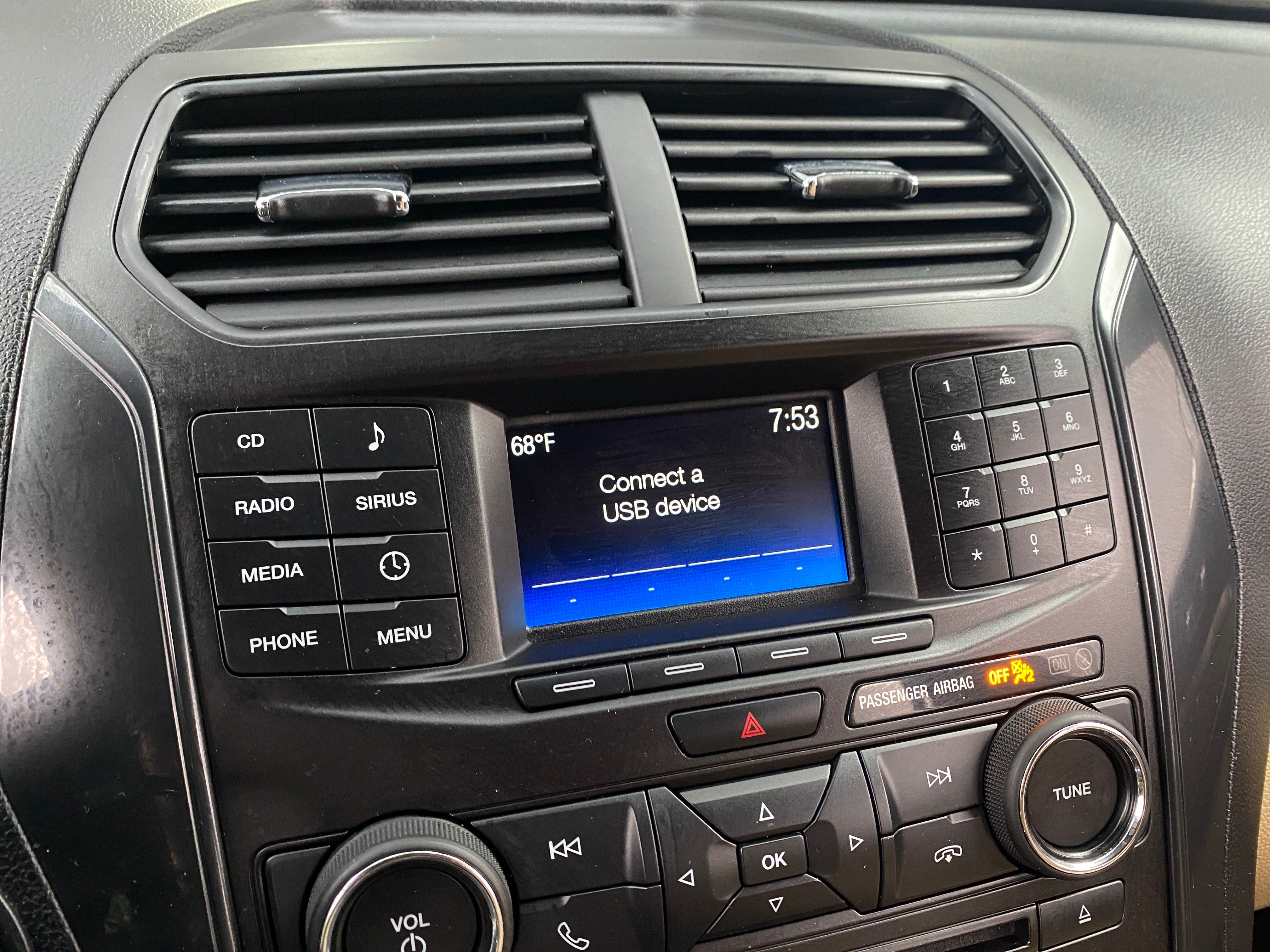 2017 Ford Explorer Base 4