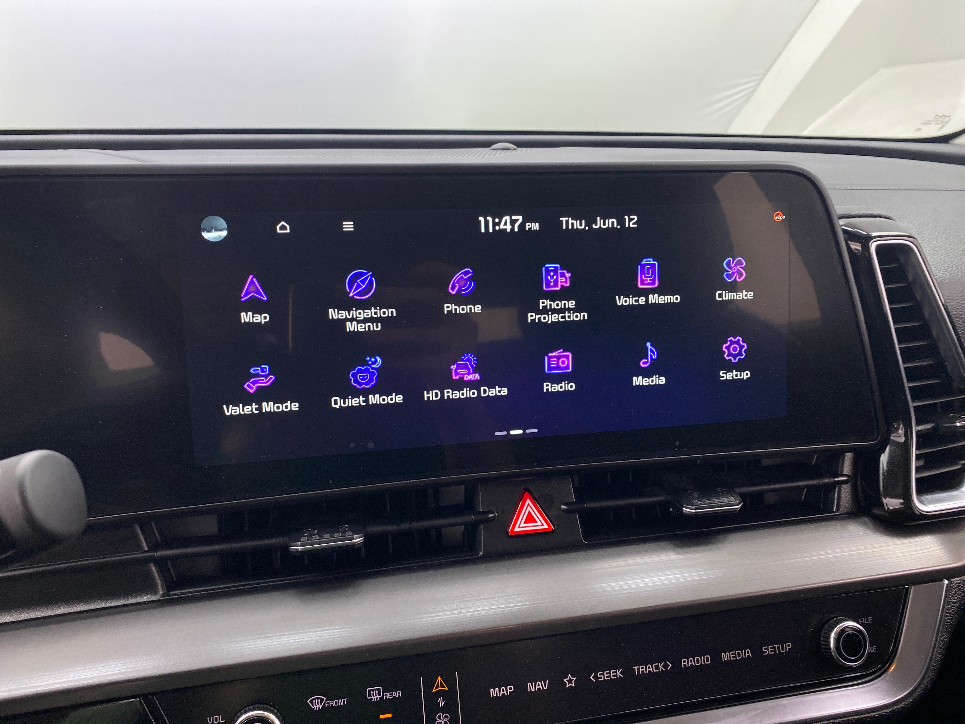 2024 Kia Sportage EX 4
