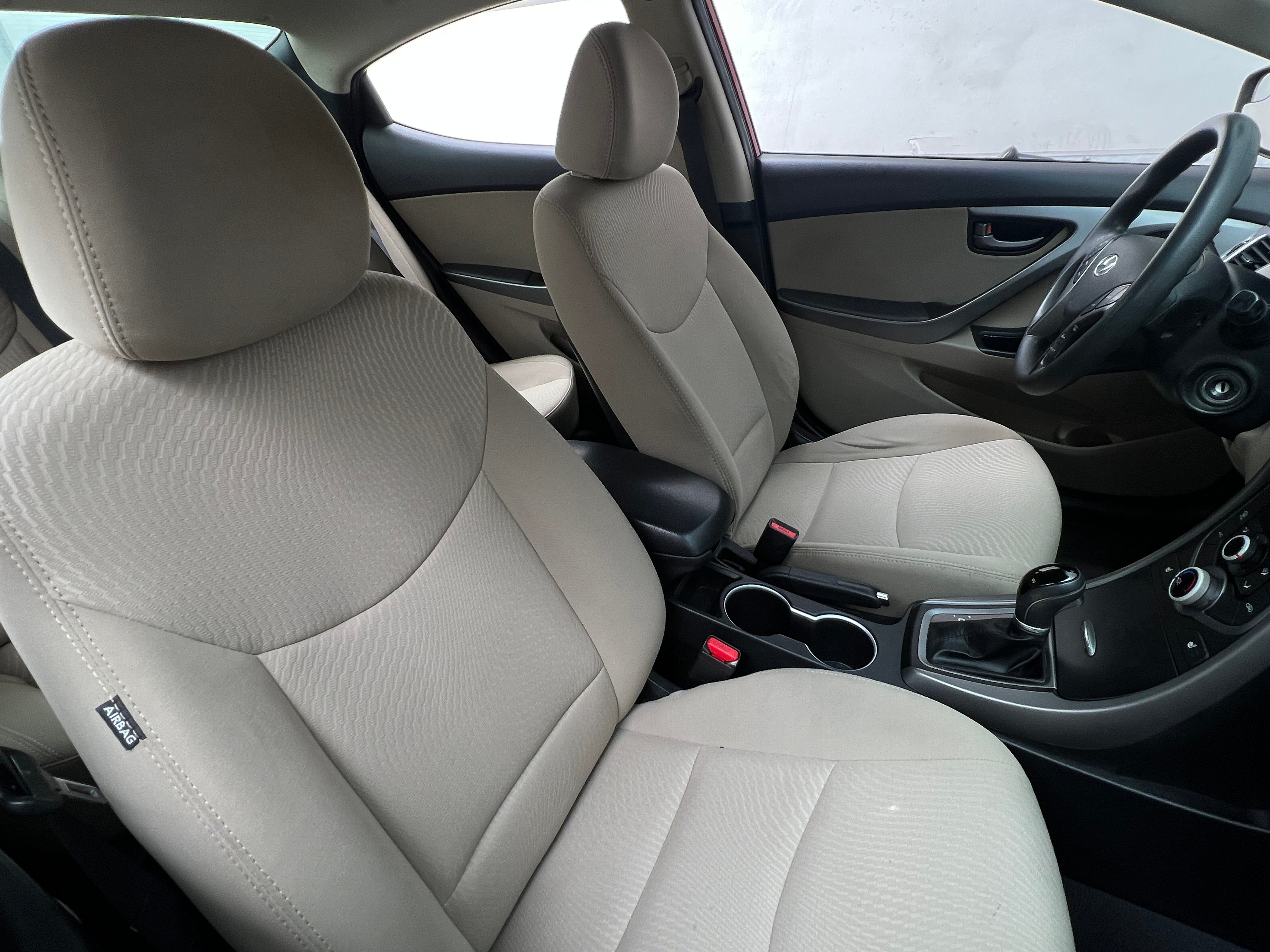 2014 Hyundai Elantra SE 2