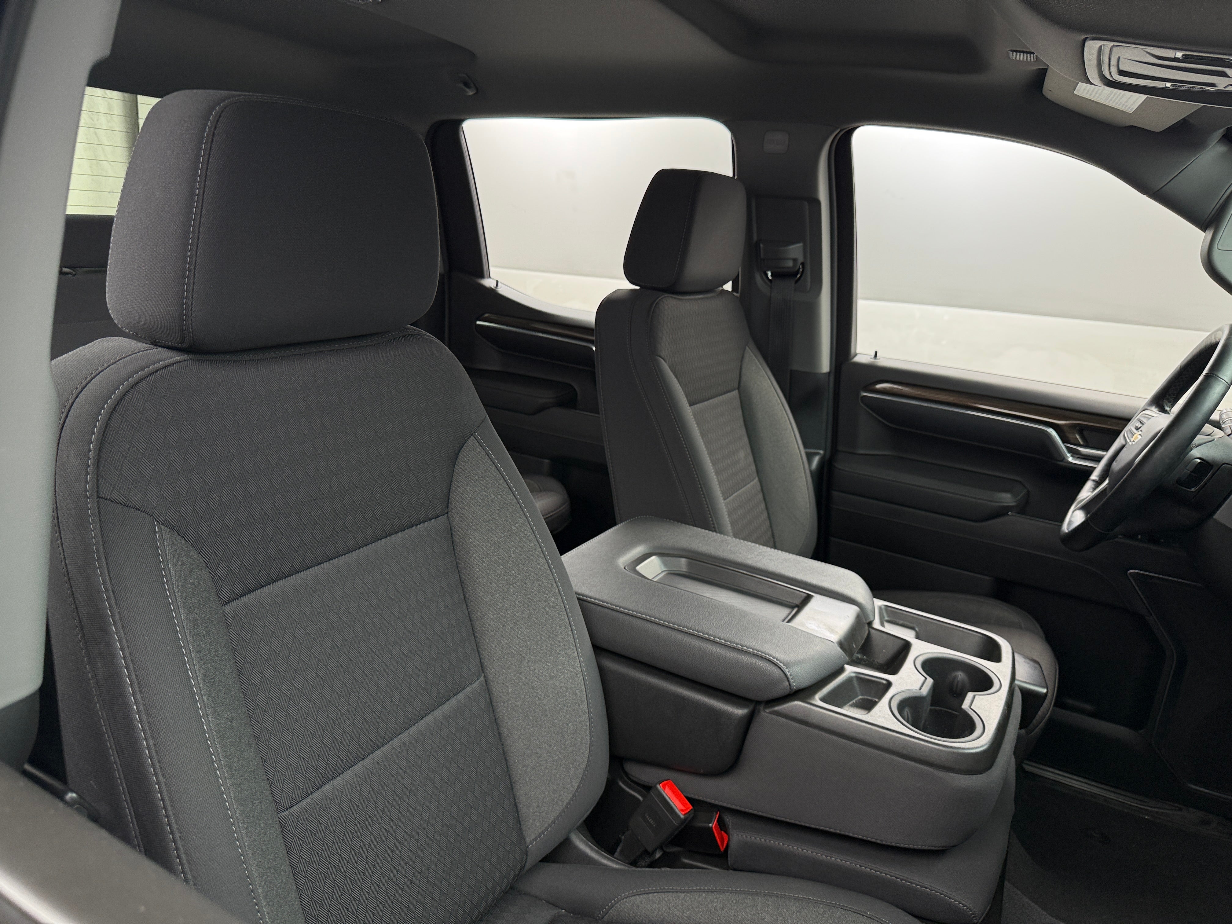 2023 Chevrolet Silverado 1500 LT 2