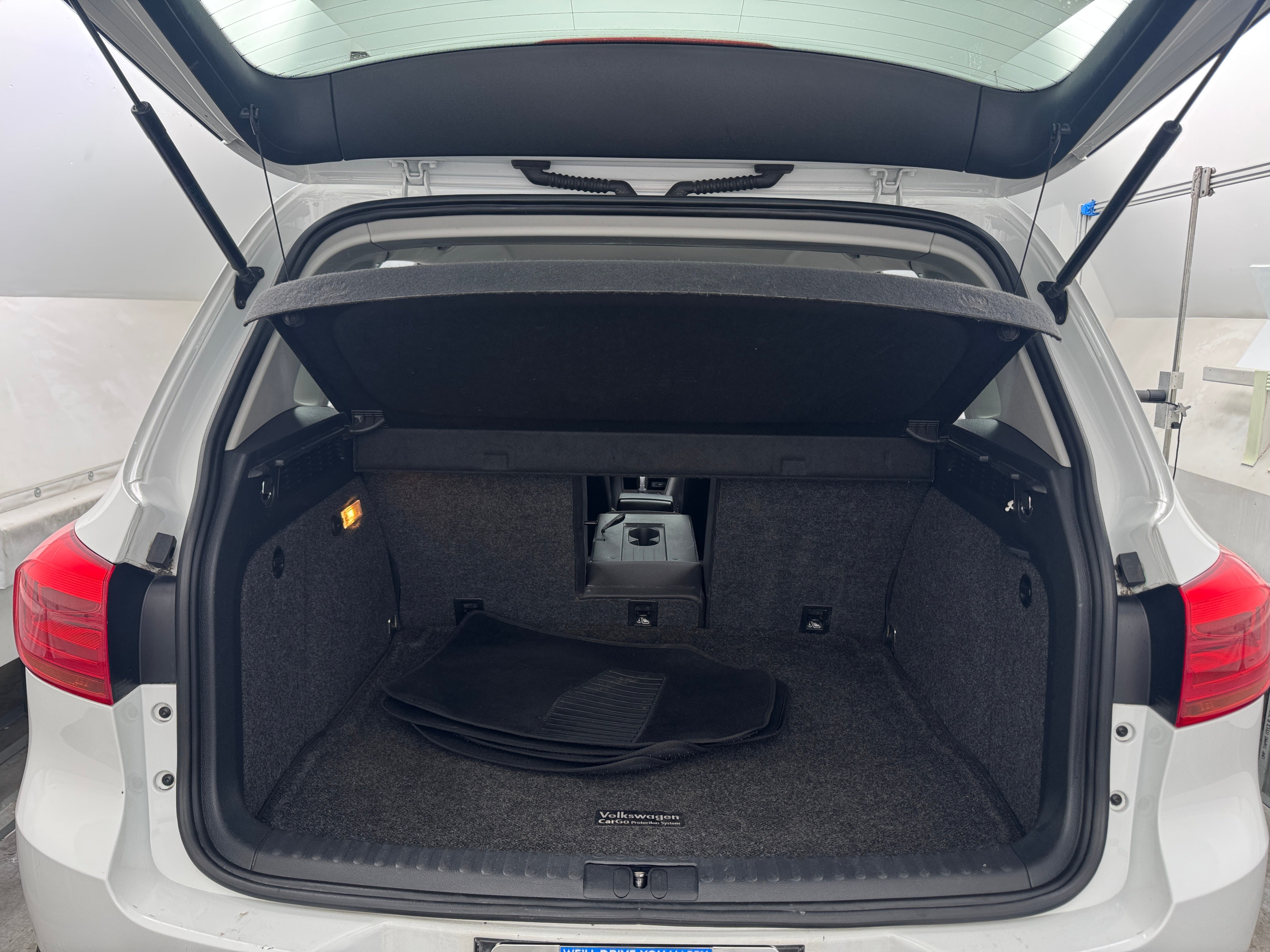 2017 Volkswagen Tiguan 2.0T 6