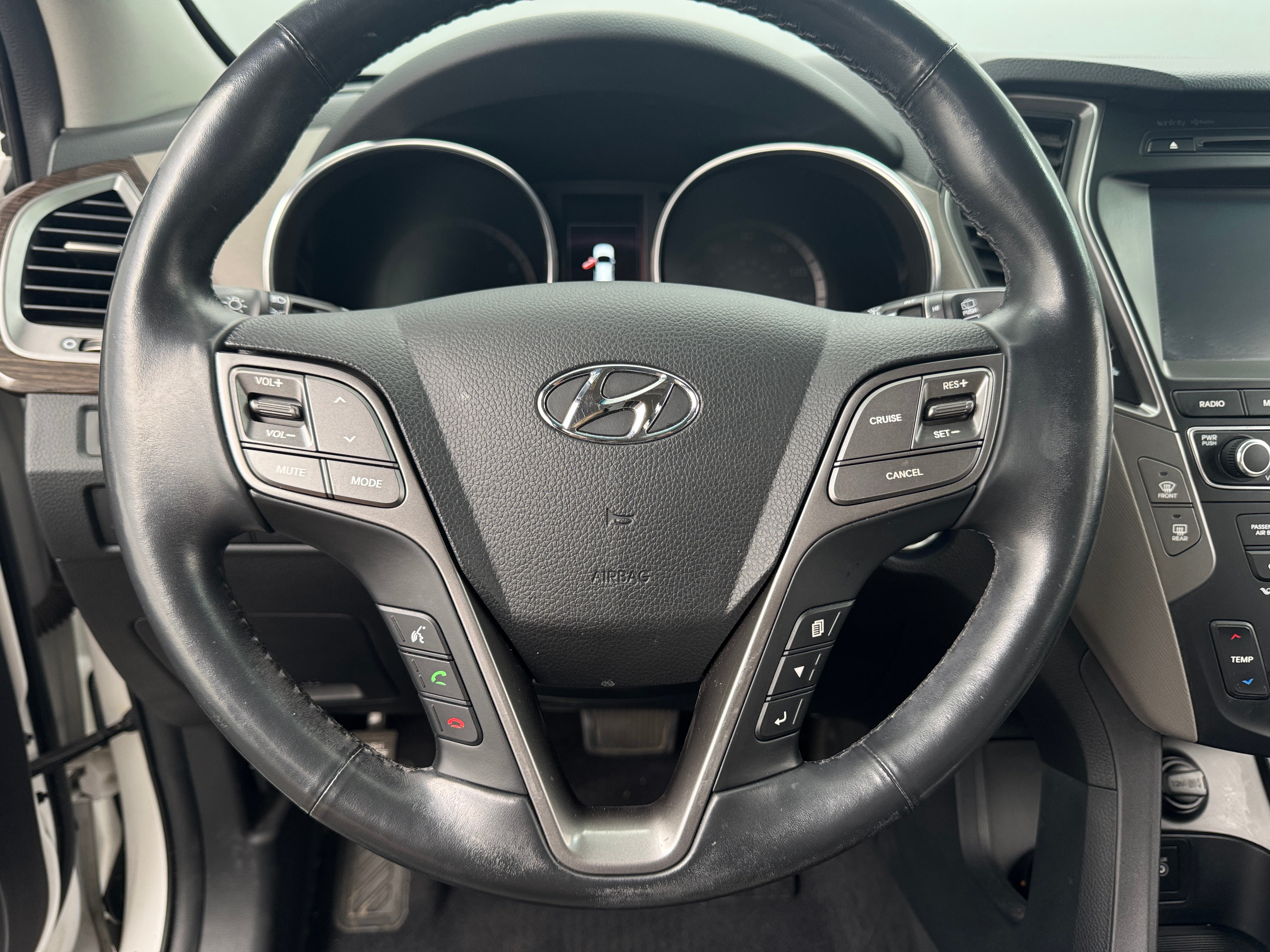 2017 Hyundai Santa Fe Sport 2.0T Ultimate 4