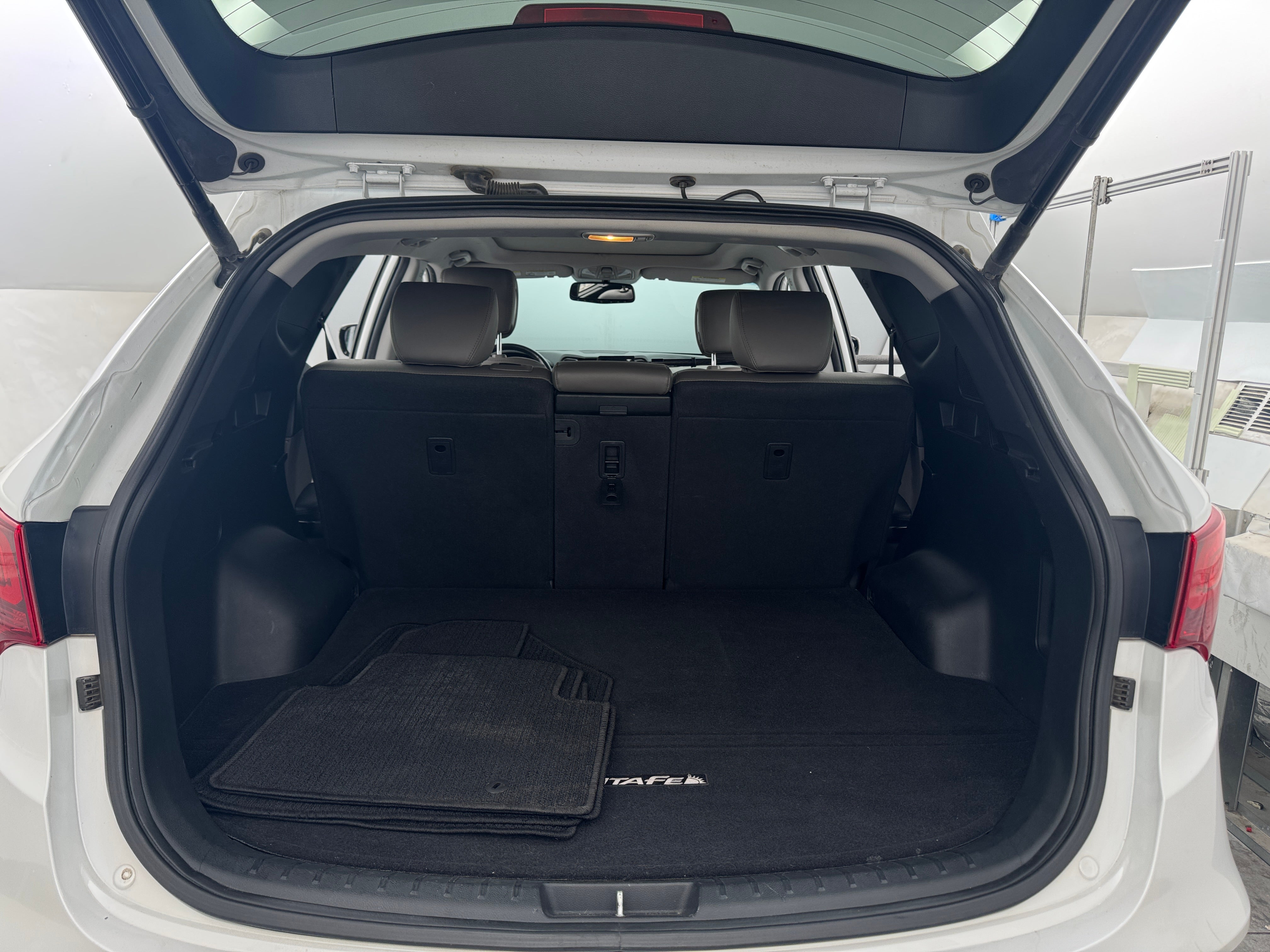 2017 Hyundai Santa Fe Sport 2.0T Ultimate 6