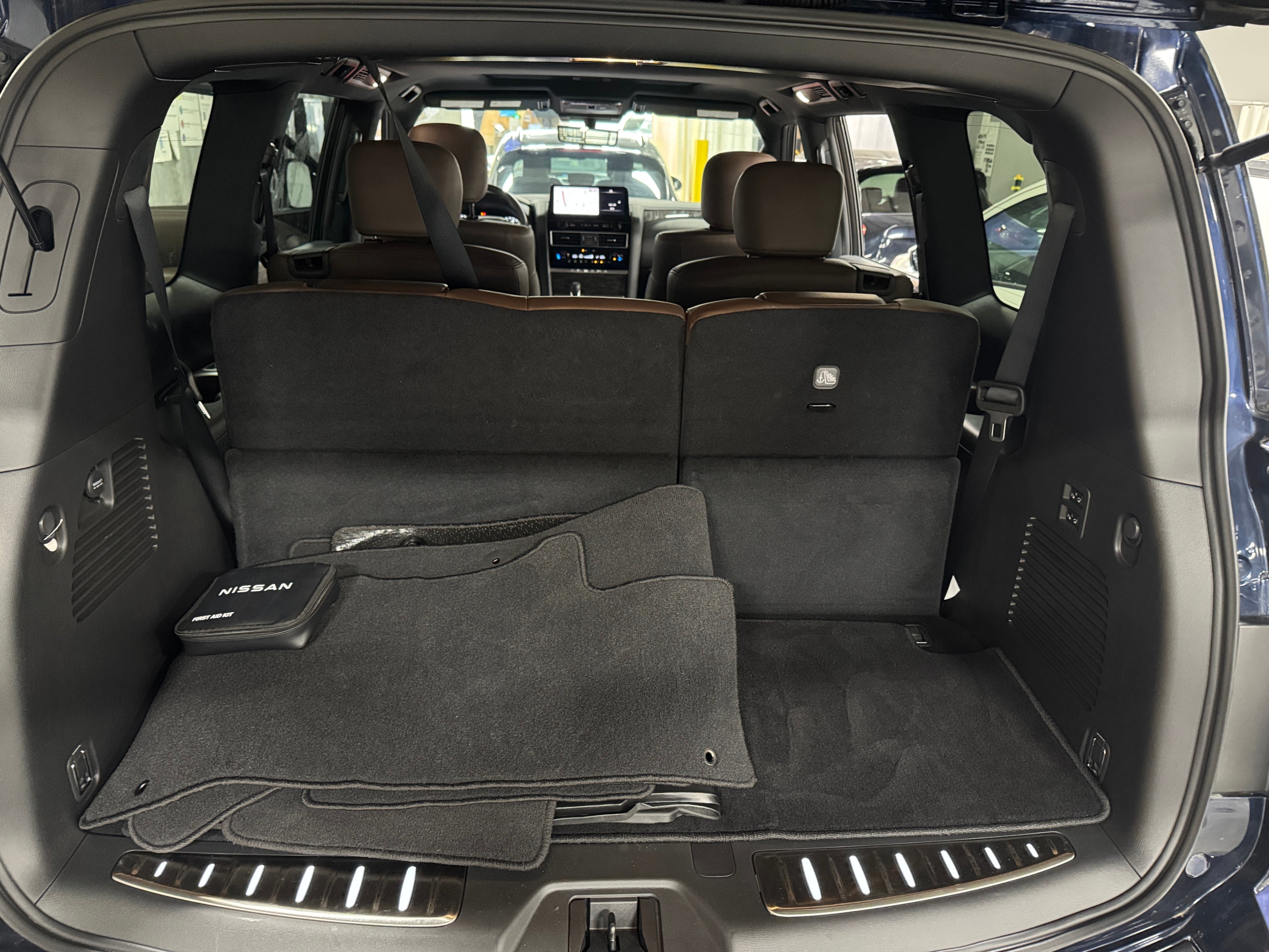 2024 Nissan Armada Platinum Edition 6